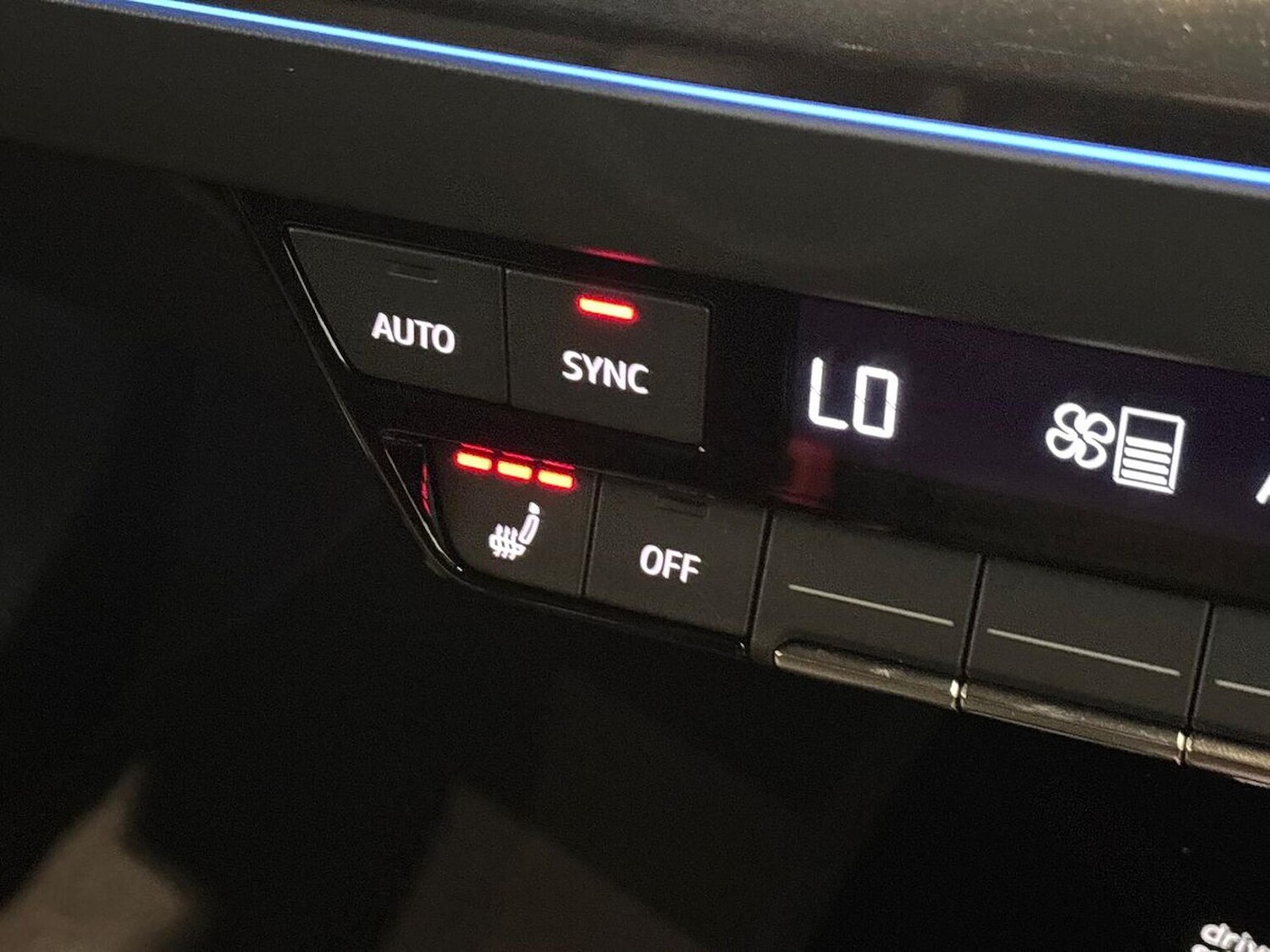 Used Audi Q4 e-tron 2025 for sale - 76699502: Photo 25