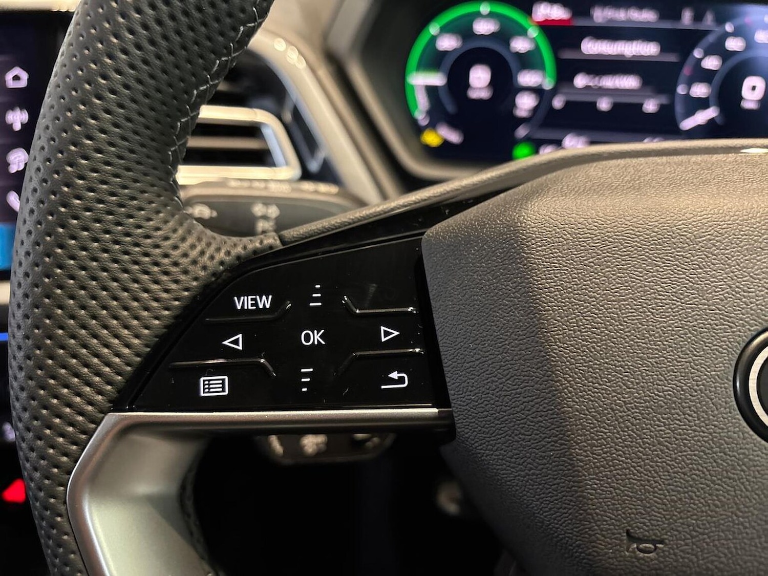 Used Audi Q4 e-tron 2025 for sale - 76699502: Photo 26