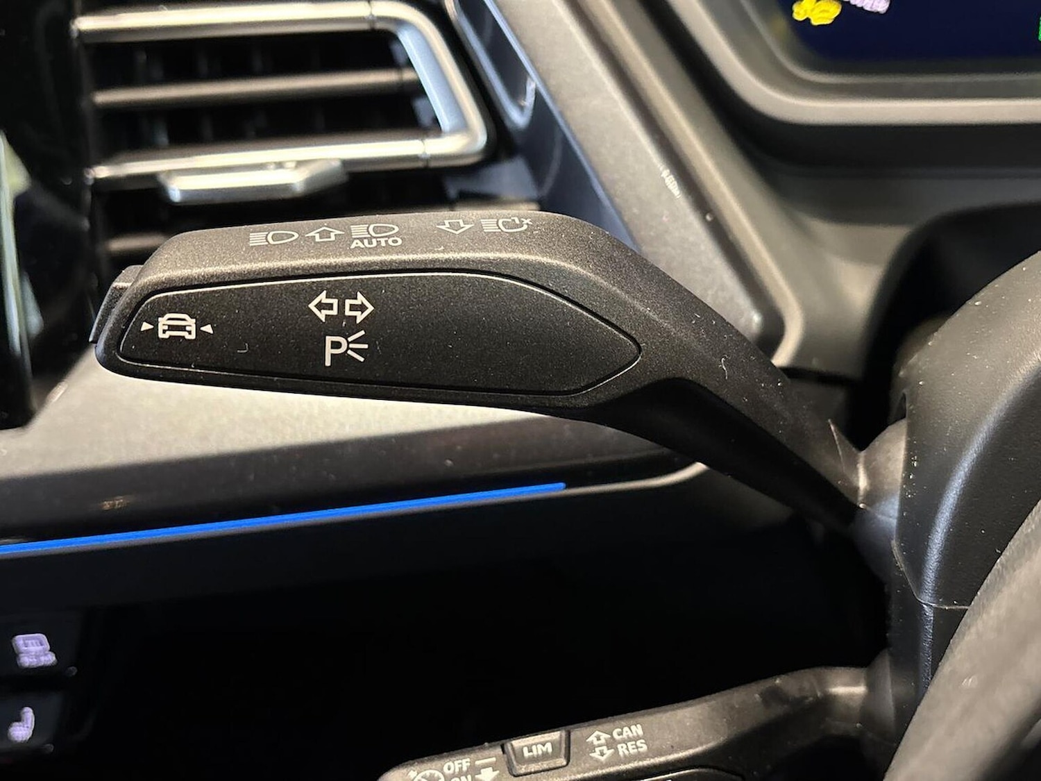 Used Audi Q4 e-tron 2025 for sale - 76699502: Photo 28