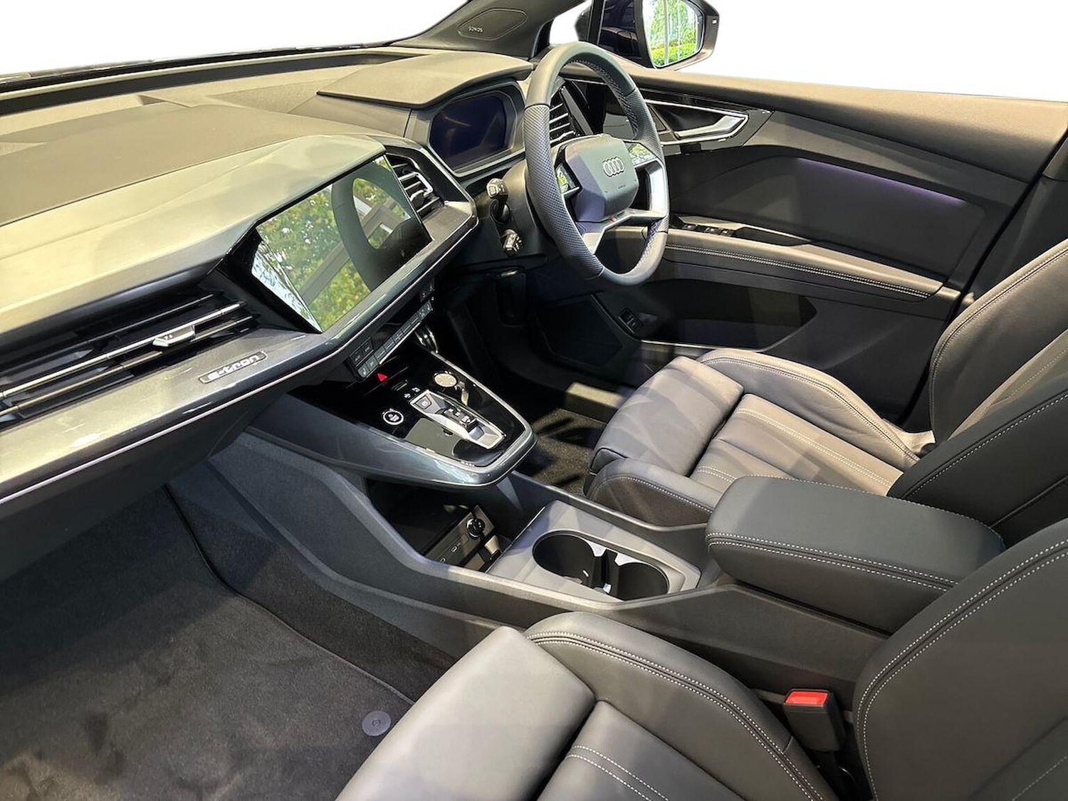 Used Audi Q4 e-tron 2025 for sale - 76699502: Photo 7