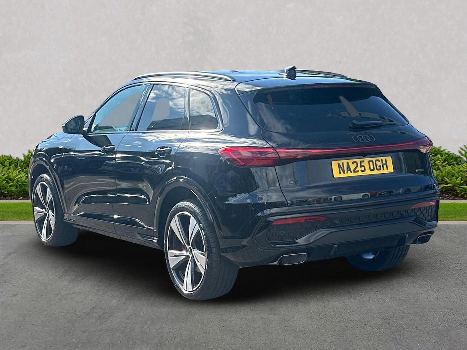 Used Audi Q5 2025 for sale - 76778262: Photo 2