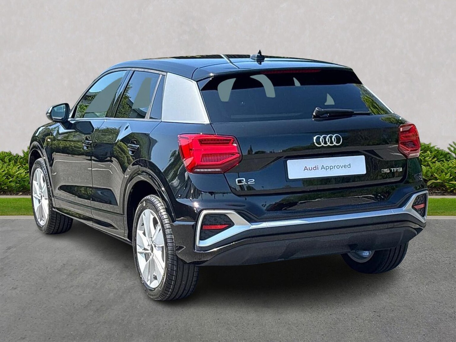 Used Audi Q2 2025 for sale - 76663041: Photo 2