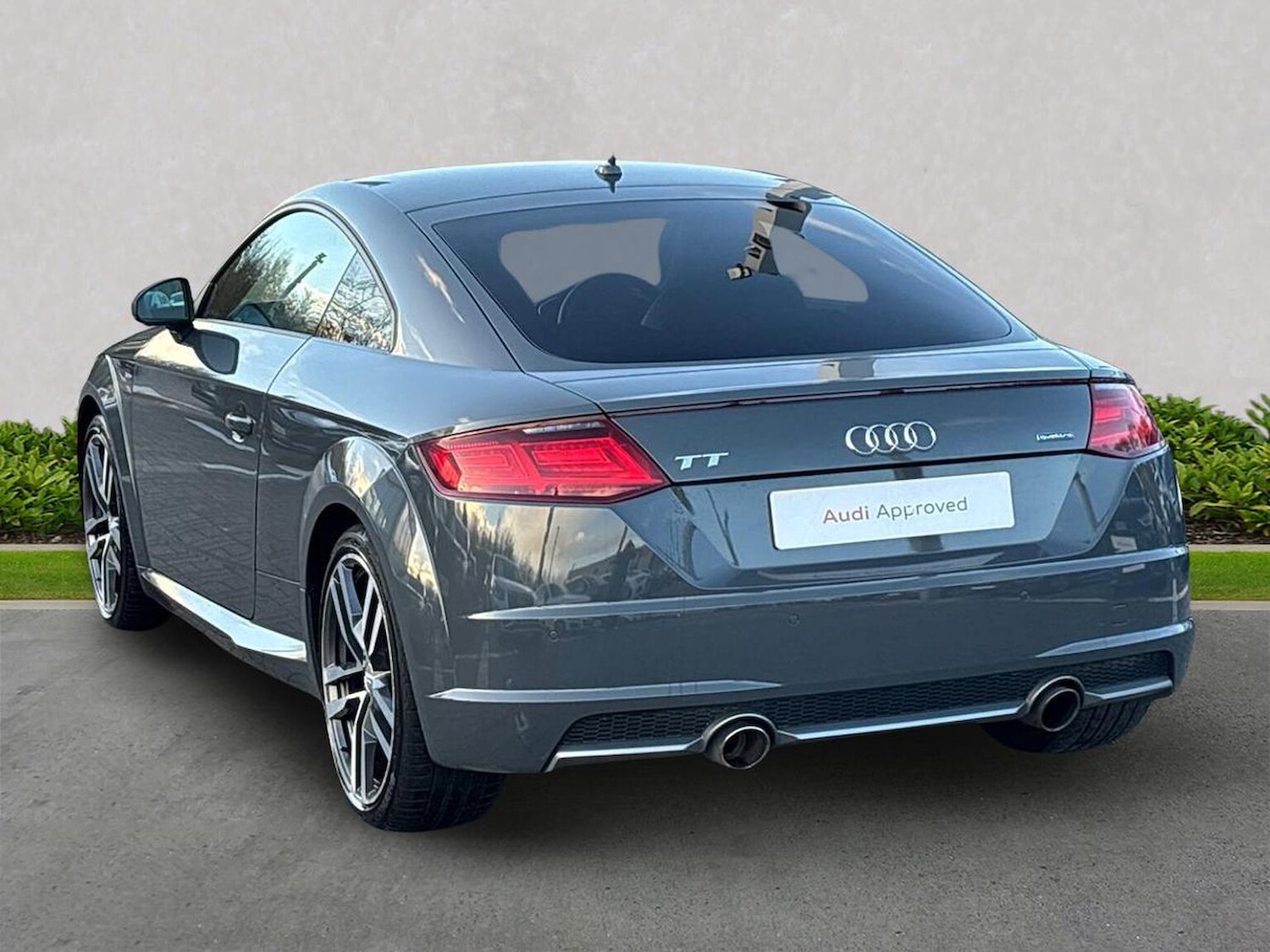 Used Audi TT 2017 for sale - 76904974: Photo 2