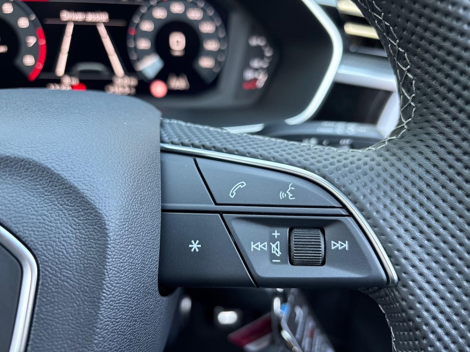 Used Audi Q3 2025 for sale - 76663800: Photo 27