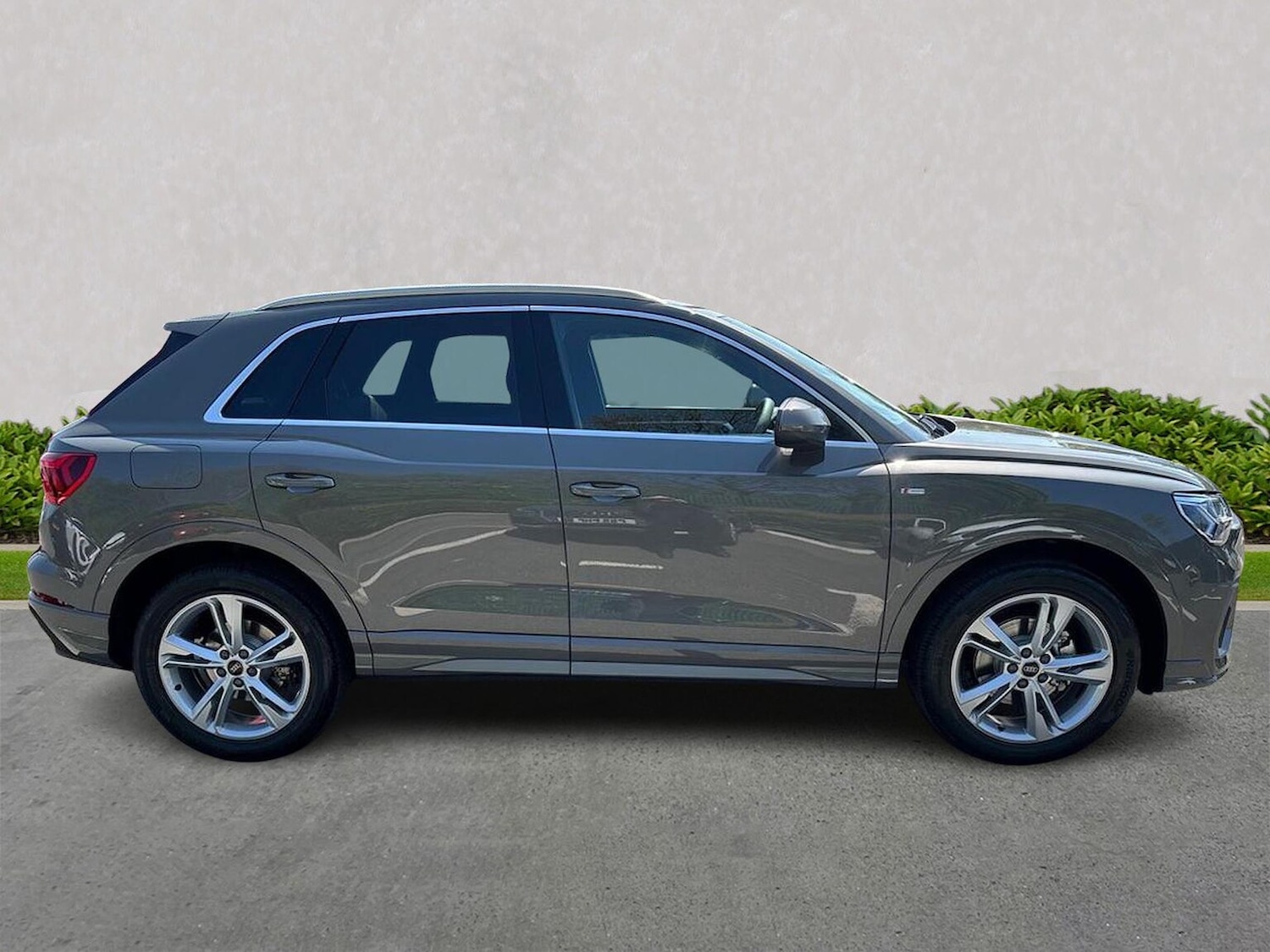 Used Audi Q3 2025 for sale - 76663800: Photo 3