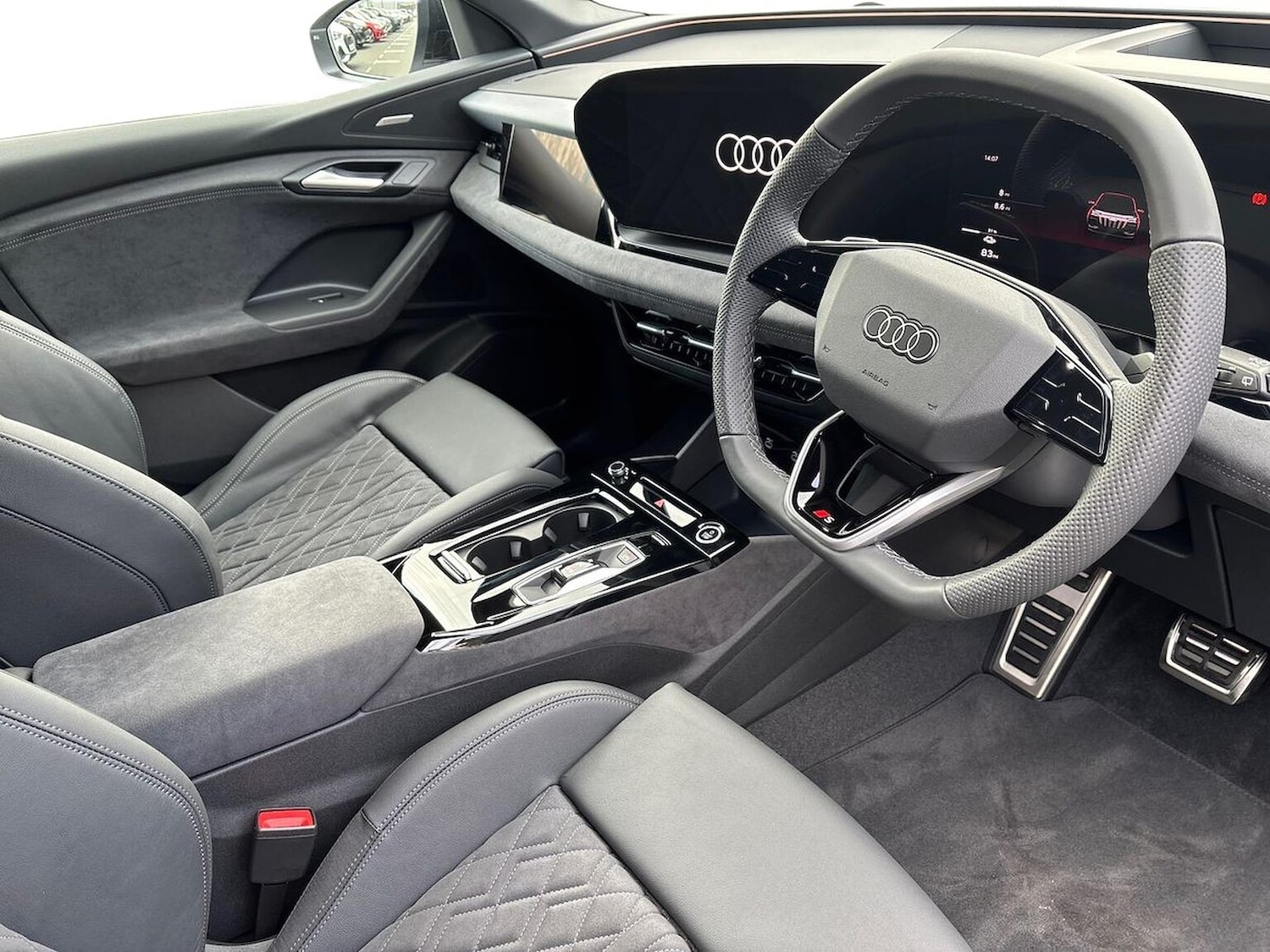 Used Audi Q6 e-tron 2025 for sale - 76159561: Photo 15