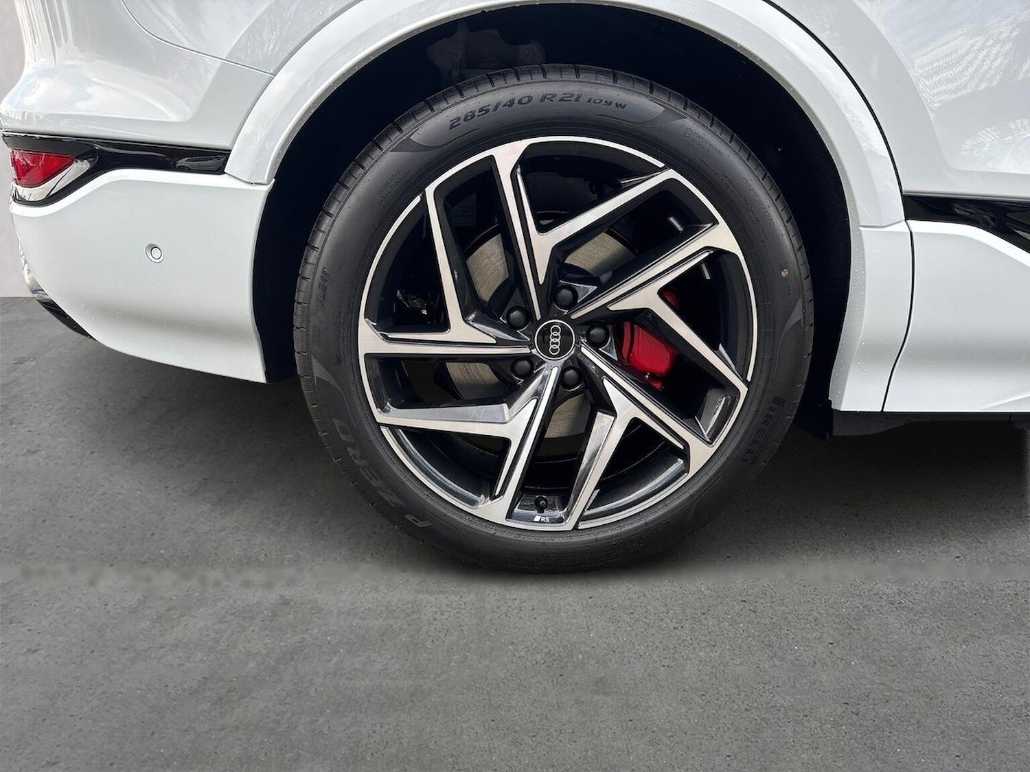 Used Audi Q6 e-tron 2025 for sale - 76159561: Photo 6