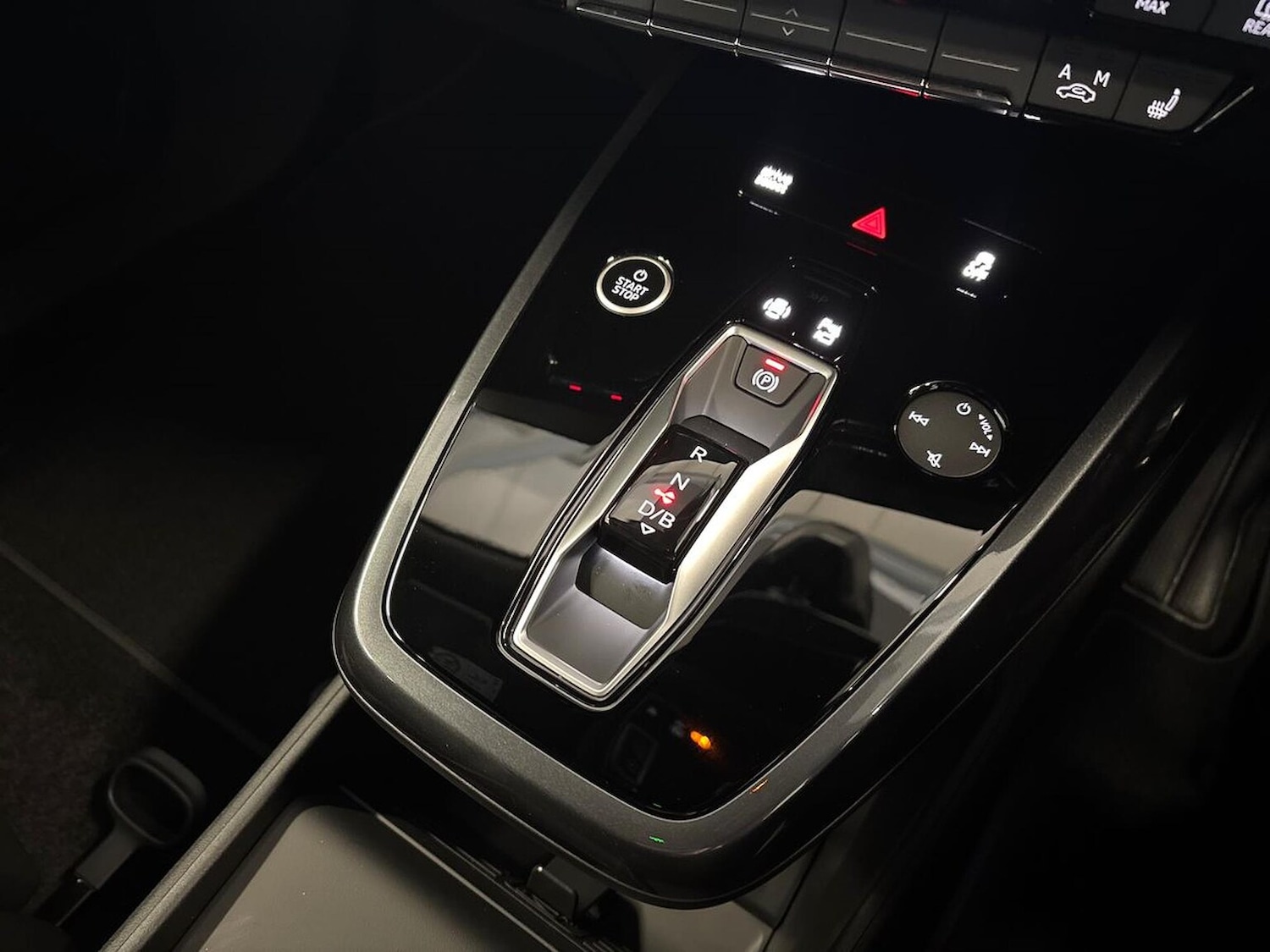 Used Audi Q4 e-tron 2025 for sale - 76461872: Photo 13