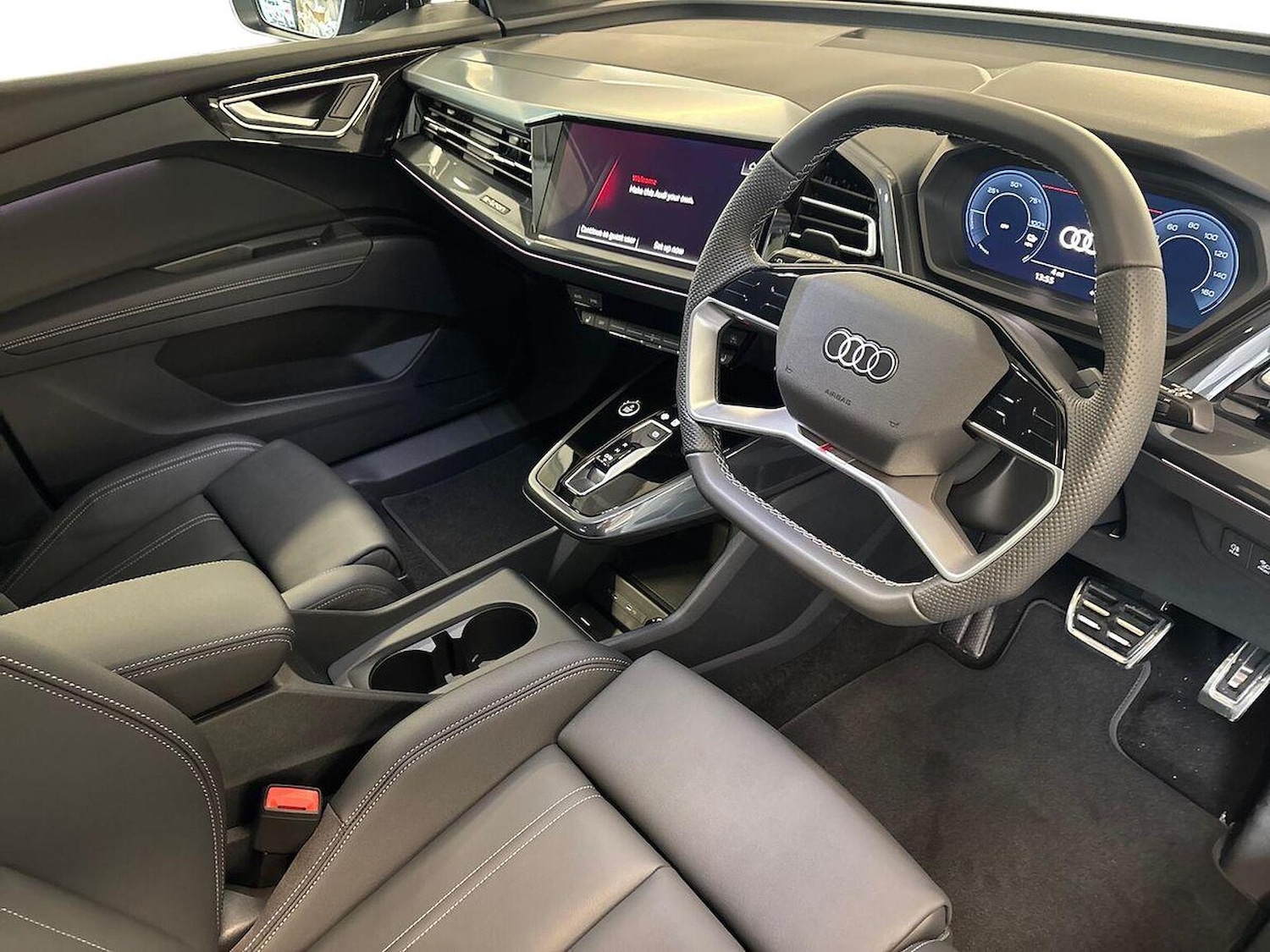 Used Audi Q4 e-tron 2025 for sale - 76461872: Photo 15