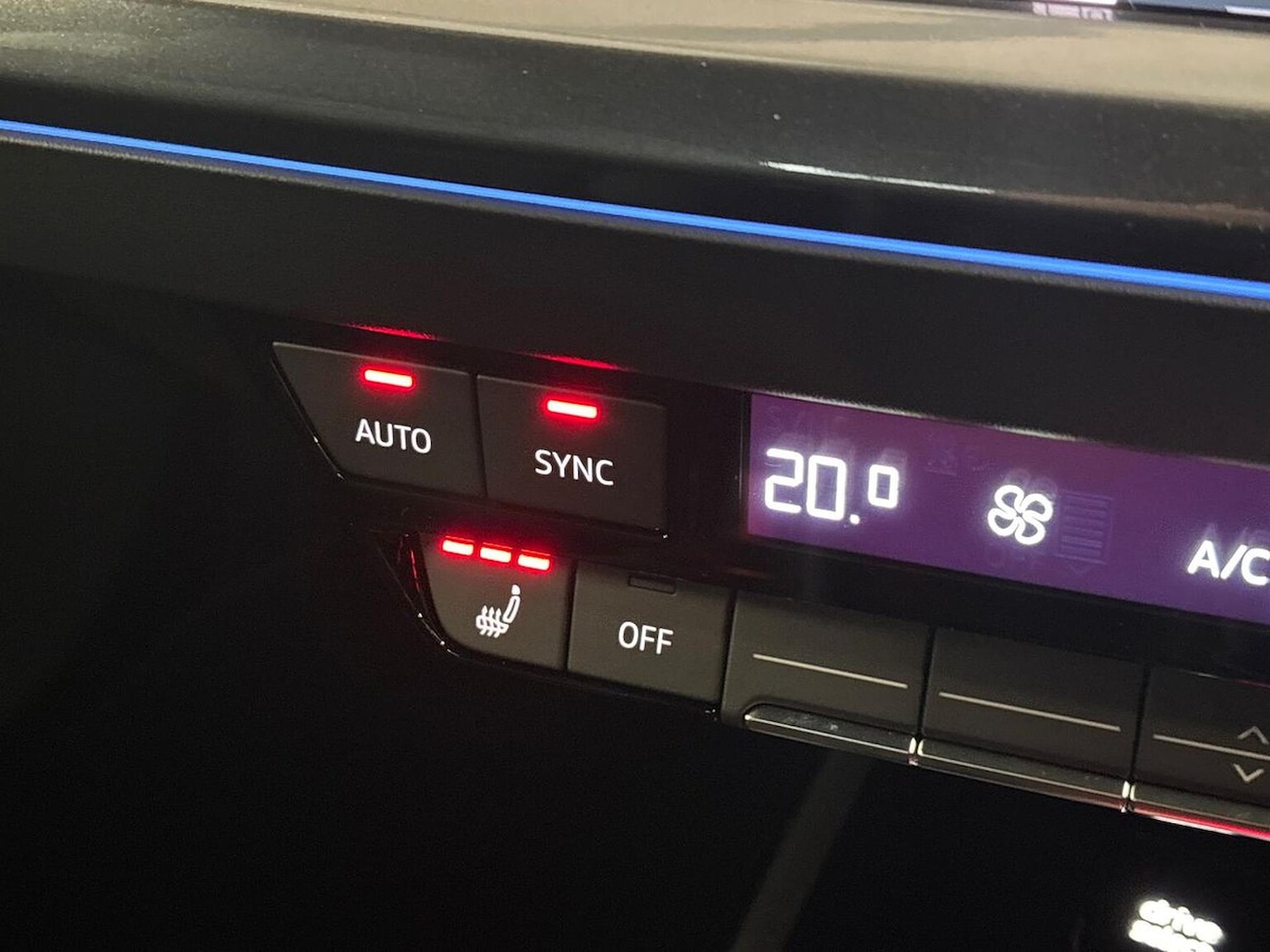 Used Audi Q4 e-tron 2025 for sale - 76461872: Photo 25