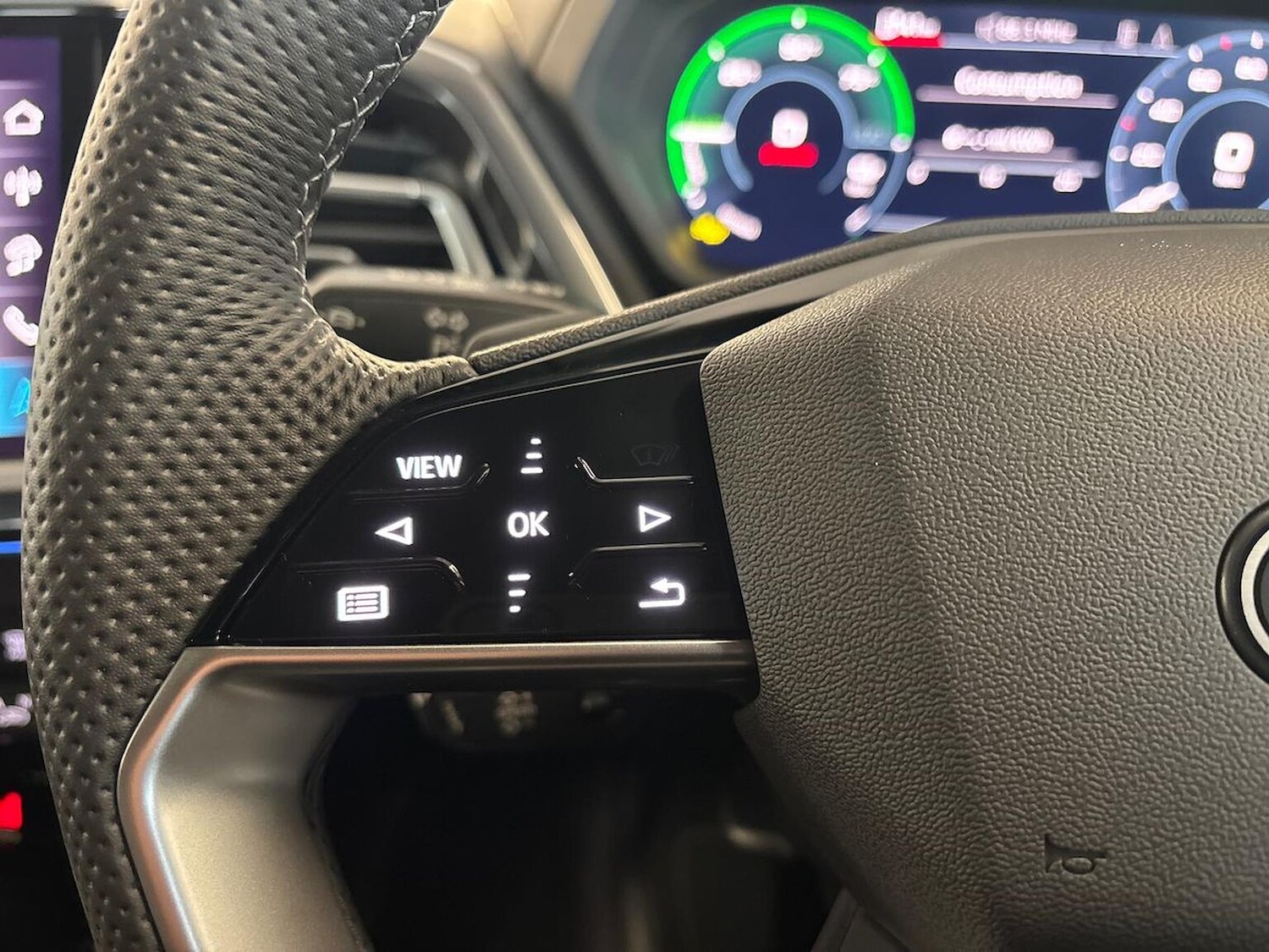 Used Audi Q4 e-tron 2025 for sale - 76461872: Photo 26