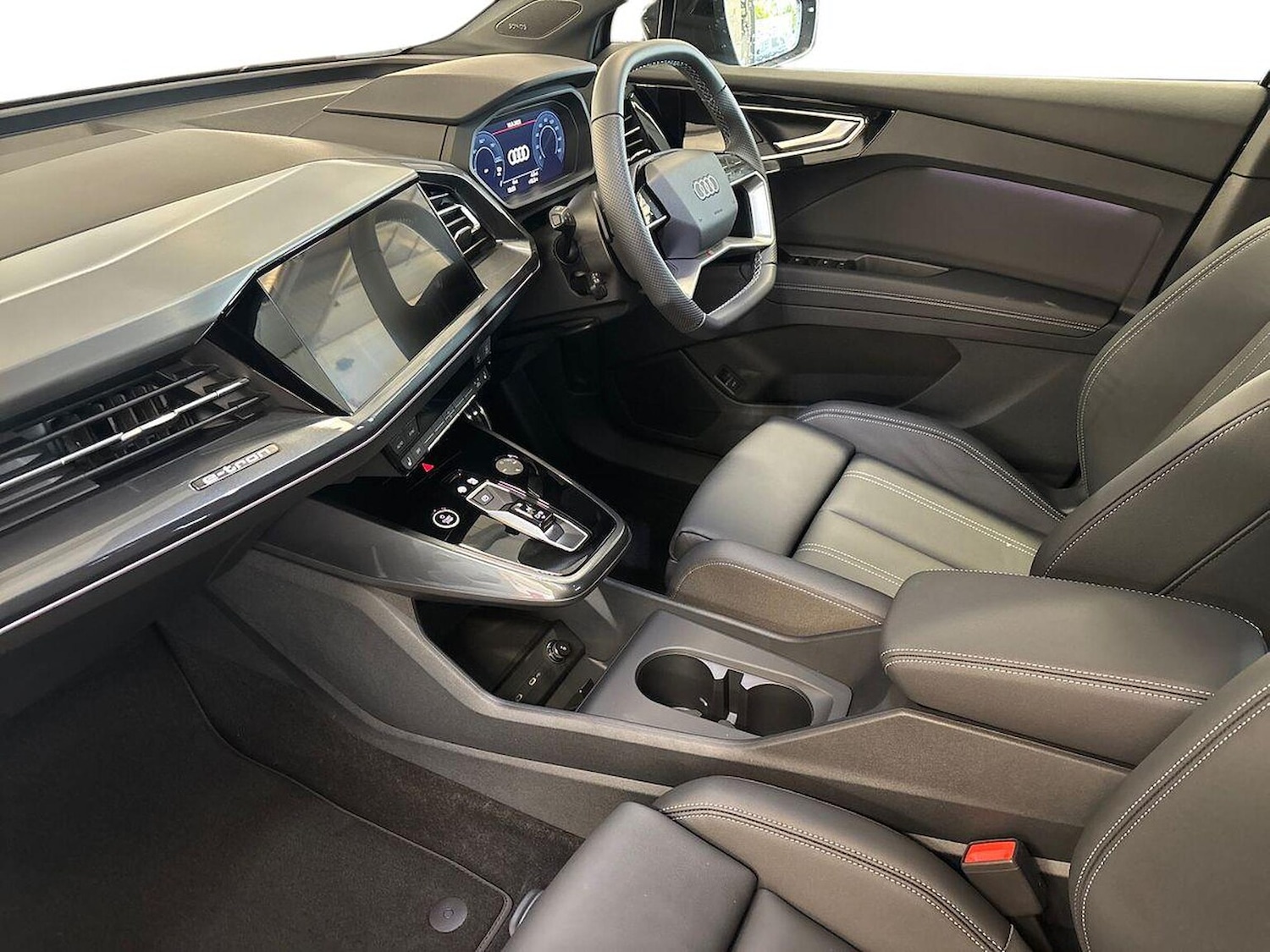 Used Audi Q4 e-tron 2025 for sale - 76461872: Photo 7