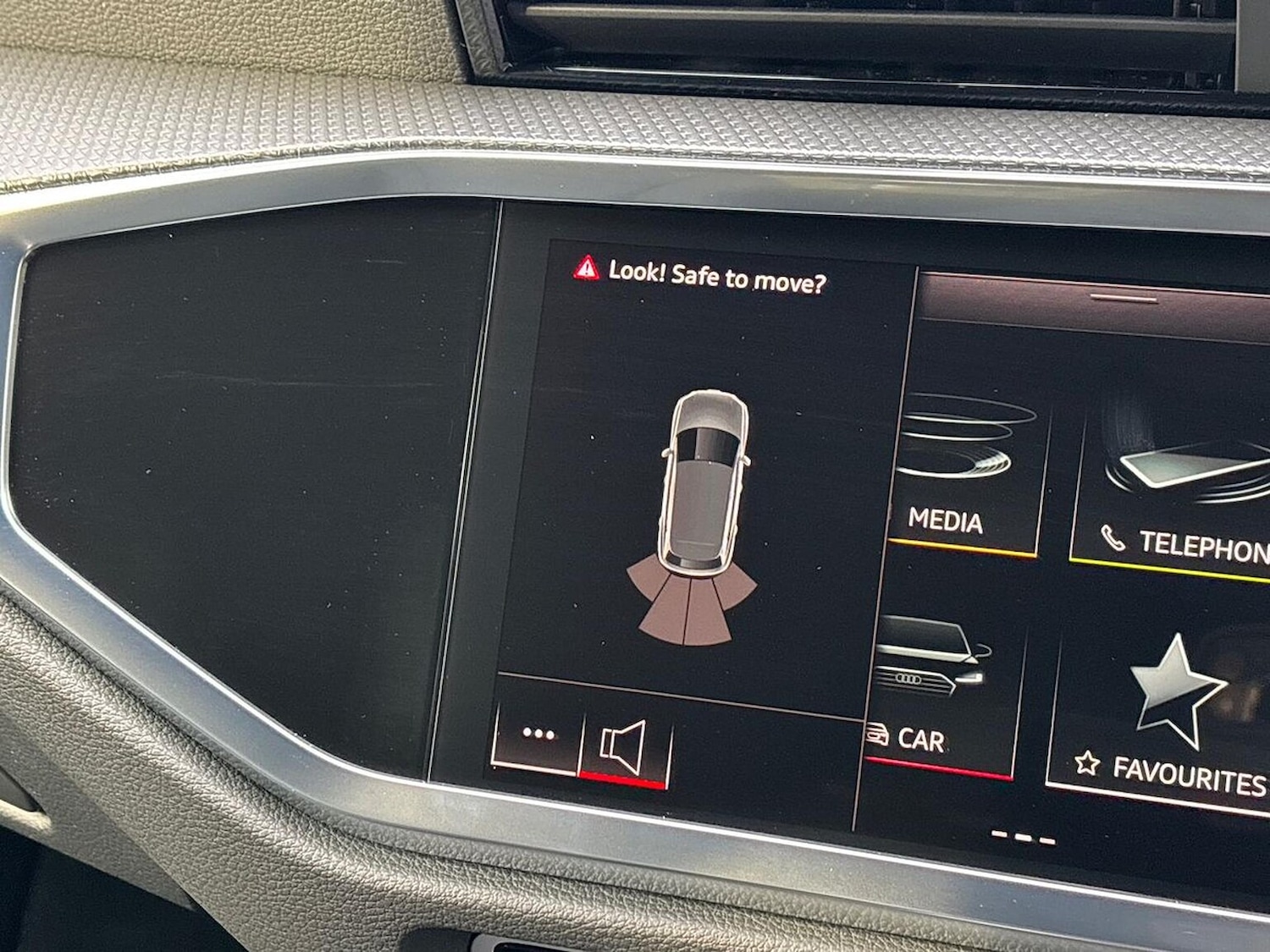 Used Audi Q3 2025 for sale - 76769957: Photo 23