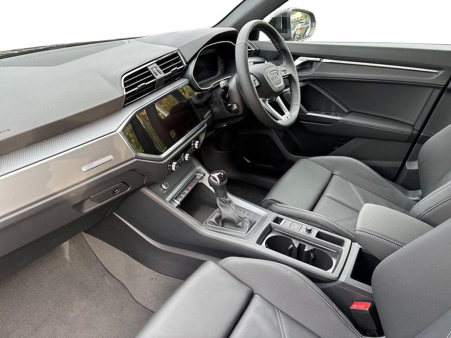 Used Audi Q3 2025 for sale - 76769957: Photo 7