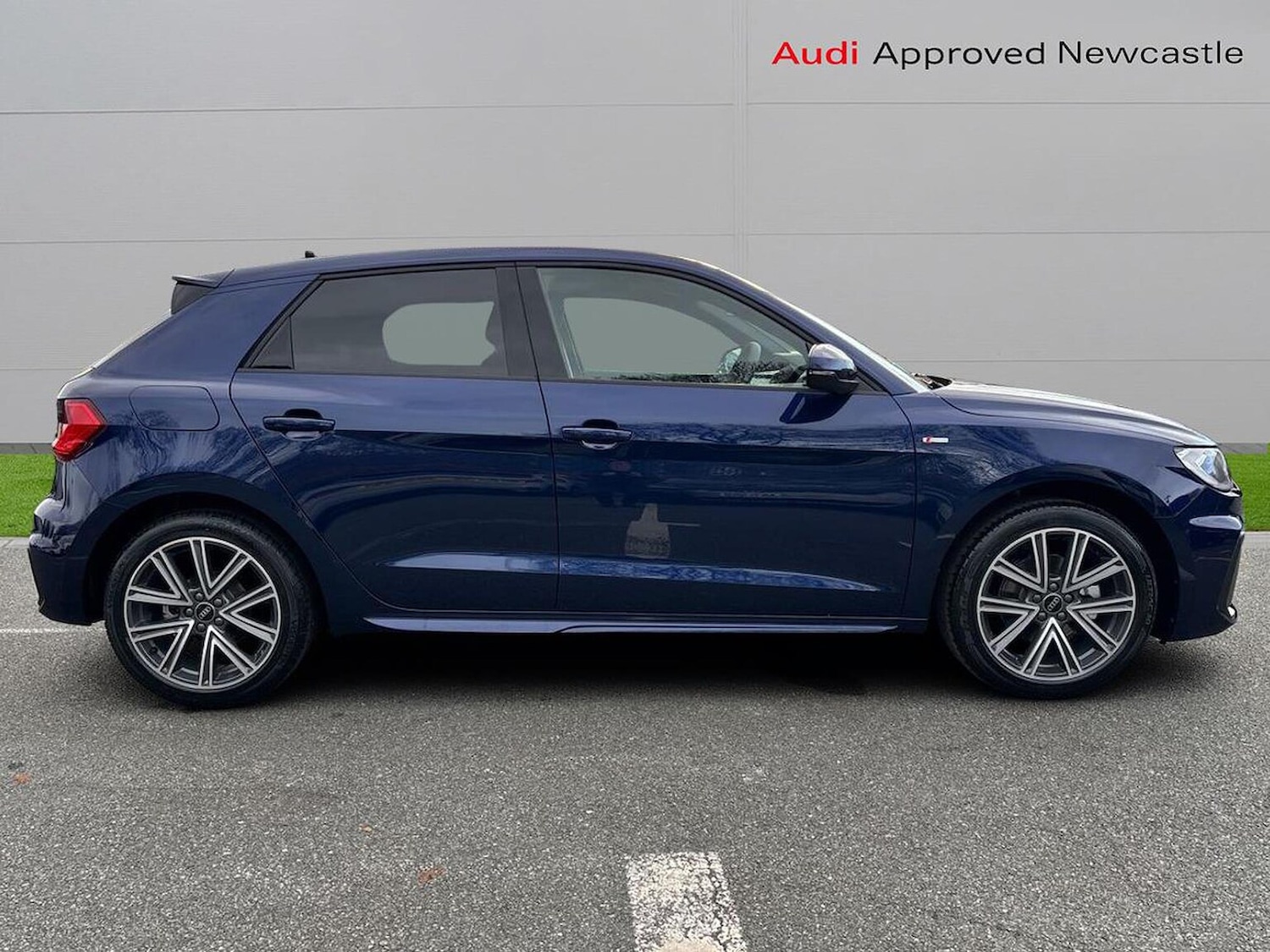 Used Audi A1 2024 for sale - 76510664: Photo 3