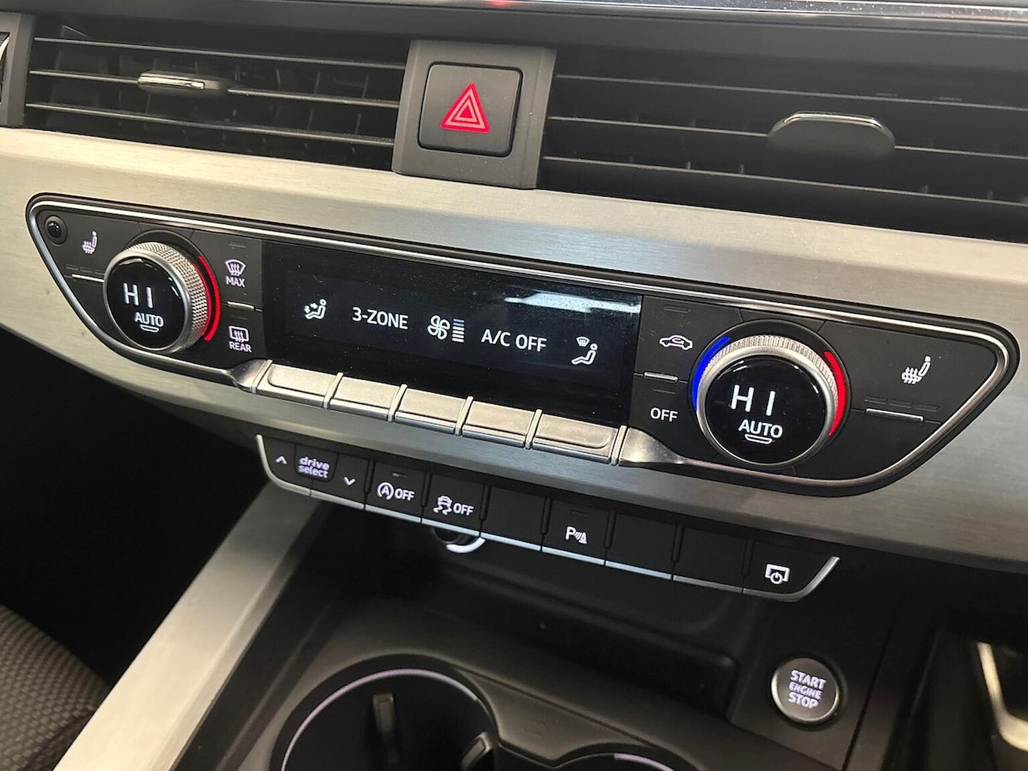 Used Audi A4 2017 for sale - 76892115: Photo 12