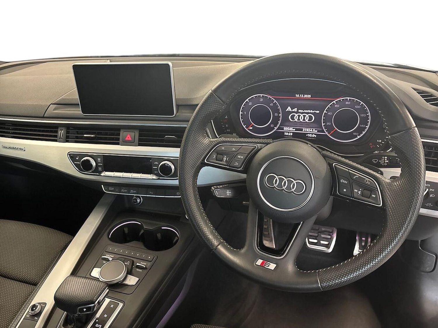 Used Audi A4 2017 for sale - 76892115: Photo 9