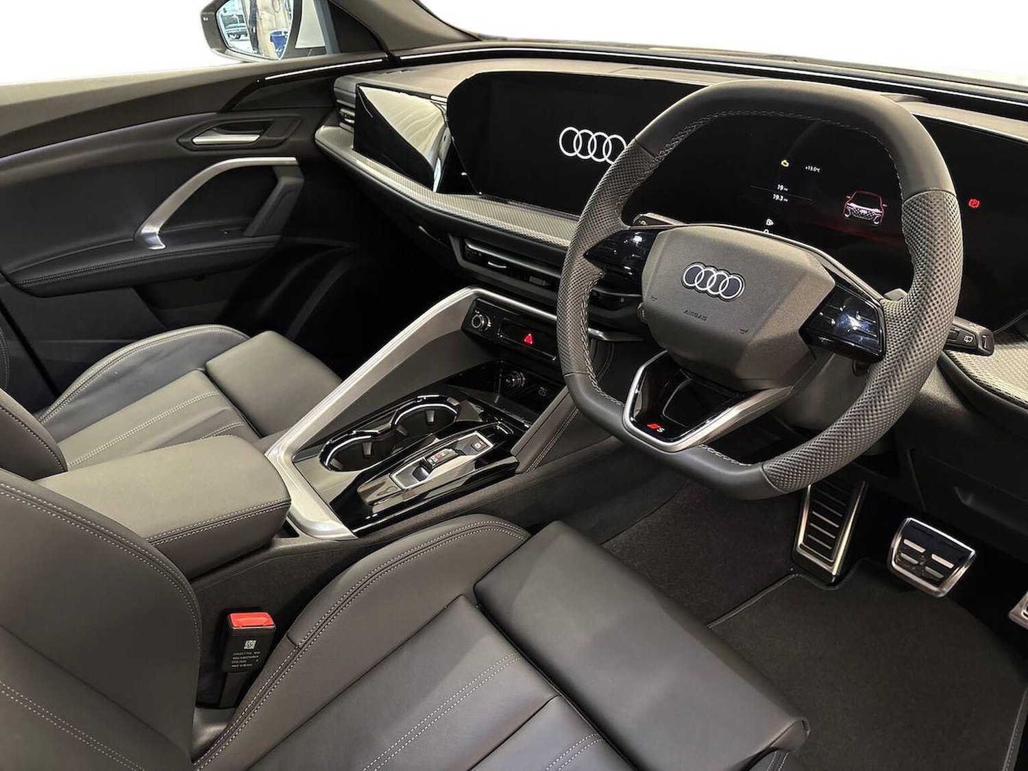 Used Audi Q5 2025 for sale - 76769952: Photo 15