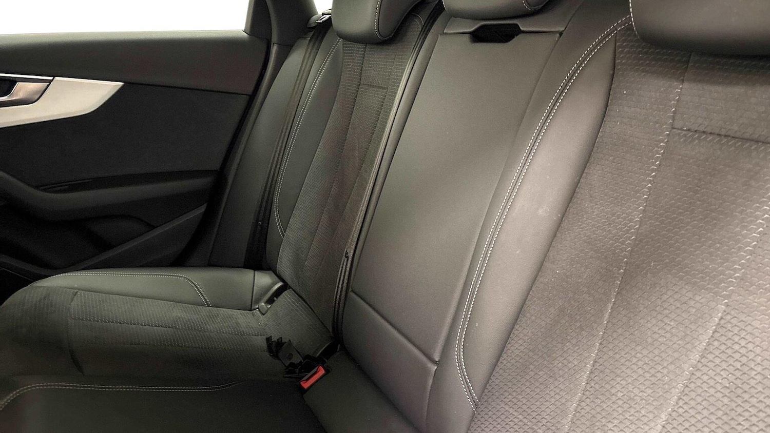 Used Audi A4 2022 for sale - 76969994: Photo 7