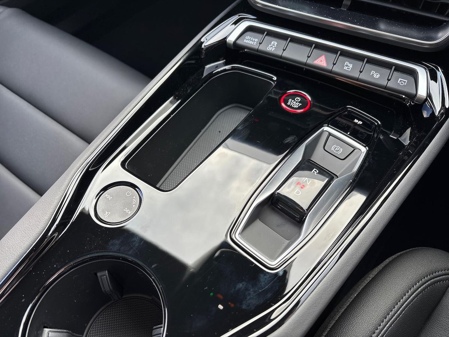 Used Audi e-tron GT 2025 for sale - 76762438: Photo 13