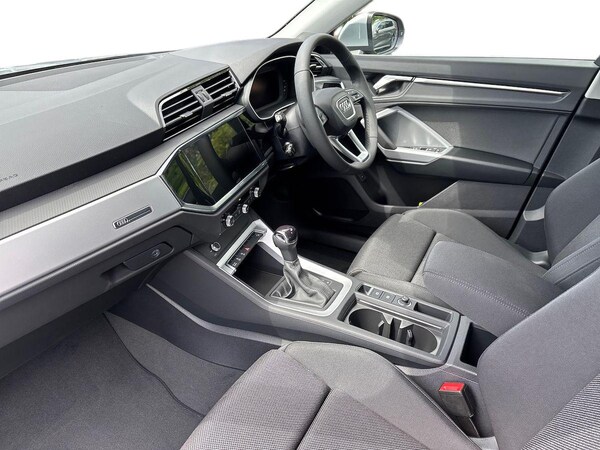 Used Audi Q3 2025 for sale - 75718035: Photo 7