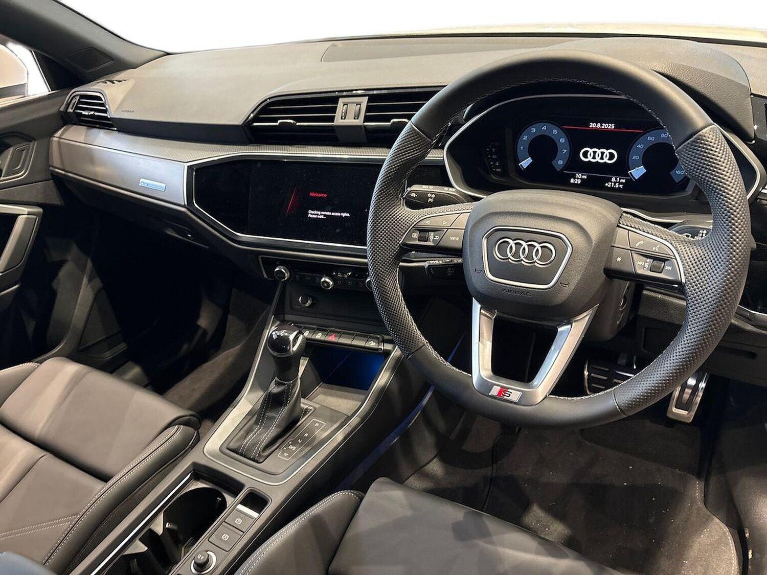 Used Audi Q3 2025 for sale - 76316458: Photo 8