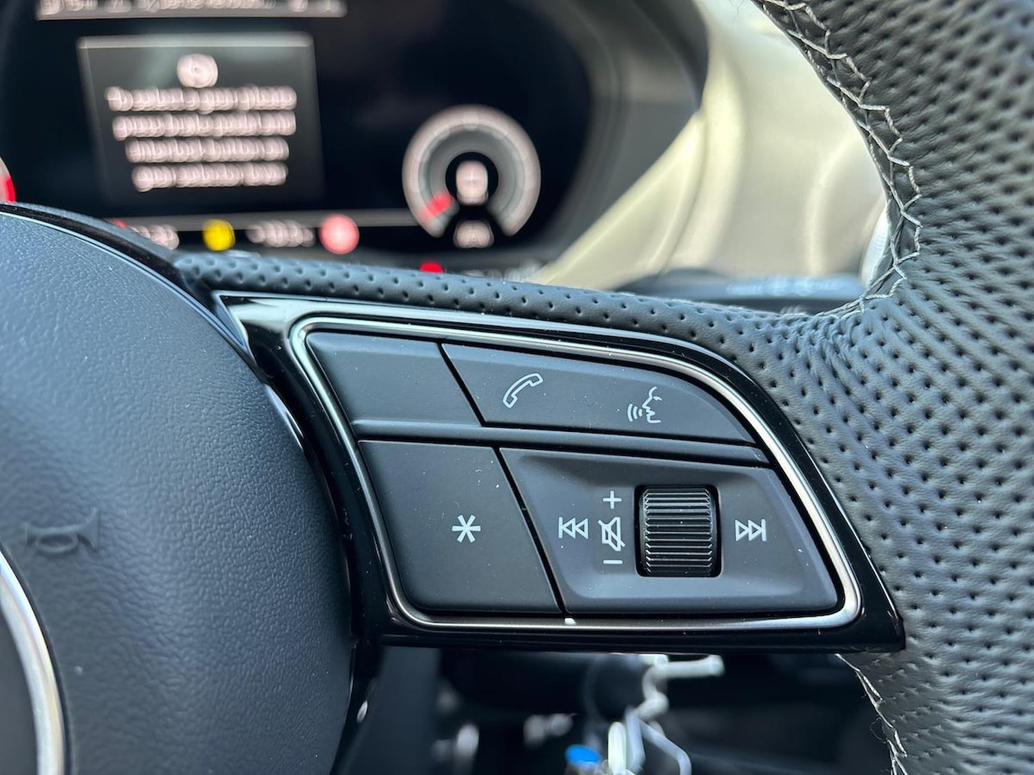 Used Audi Q2 2025 for sale - 76521021: Photo 27