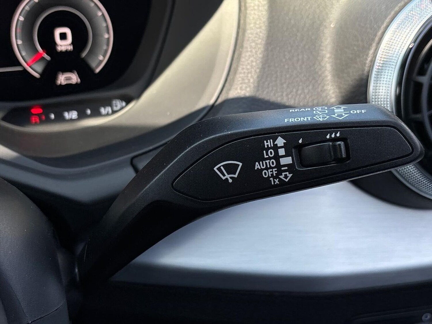 Used Audi Q2 2025 for sale - 76521021: Photo 29