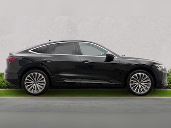 Used Audi Q8 2023 for sale - 78894406: Photo