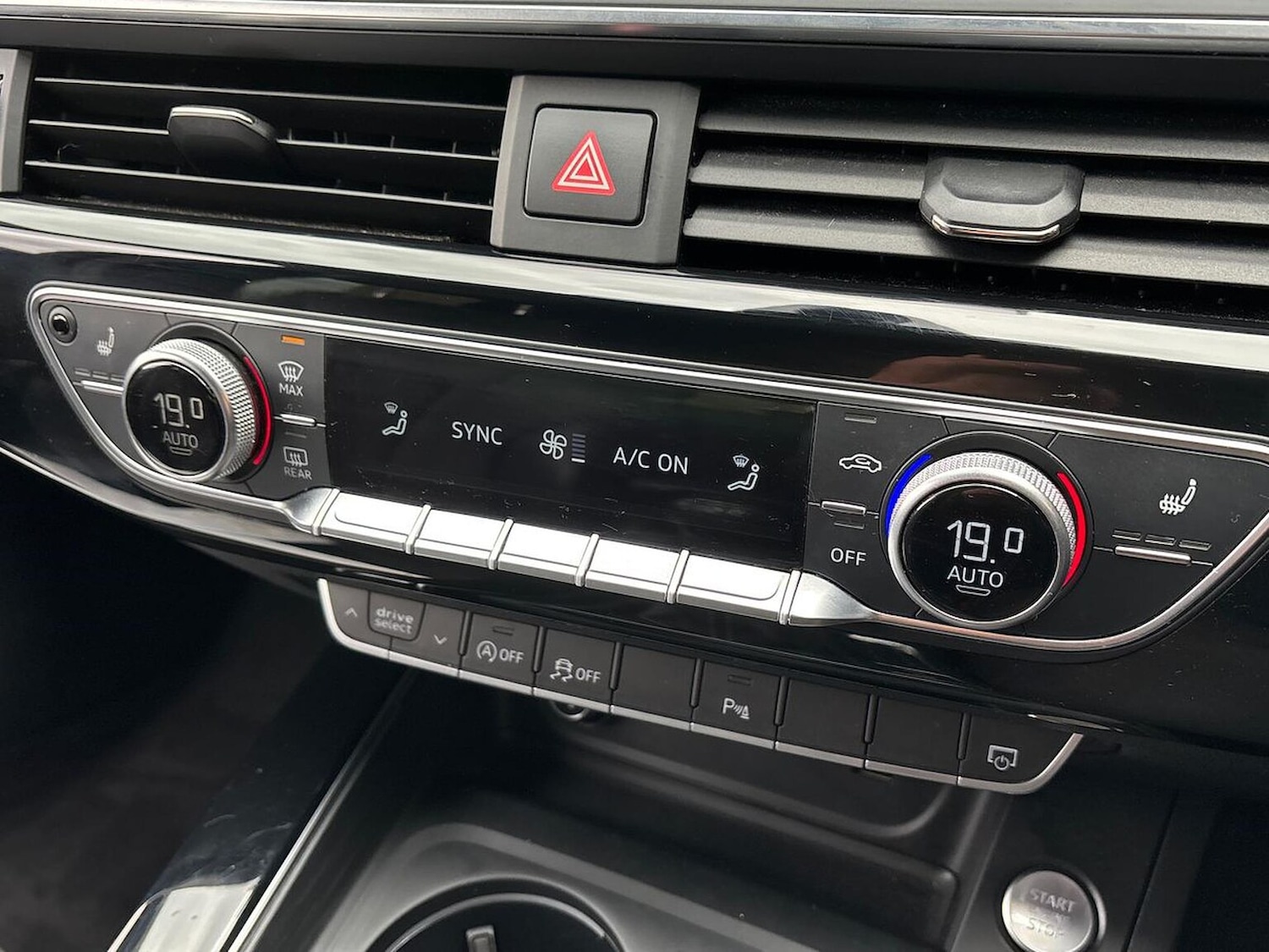 Used Audi A4 2019 for sale - 76198445: Photo 12