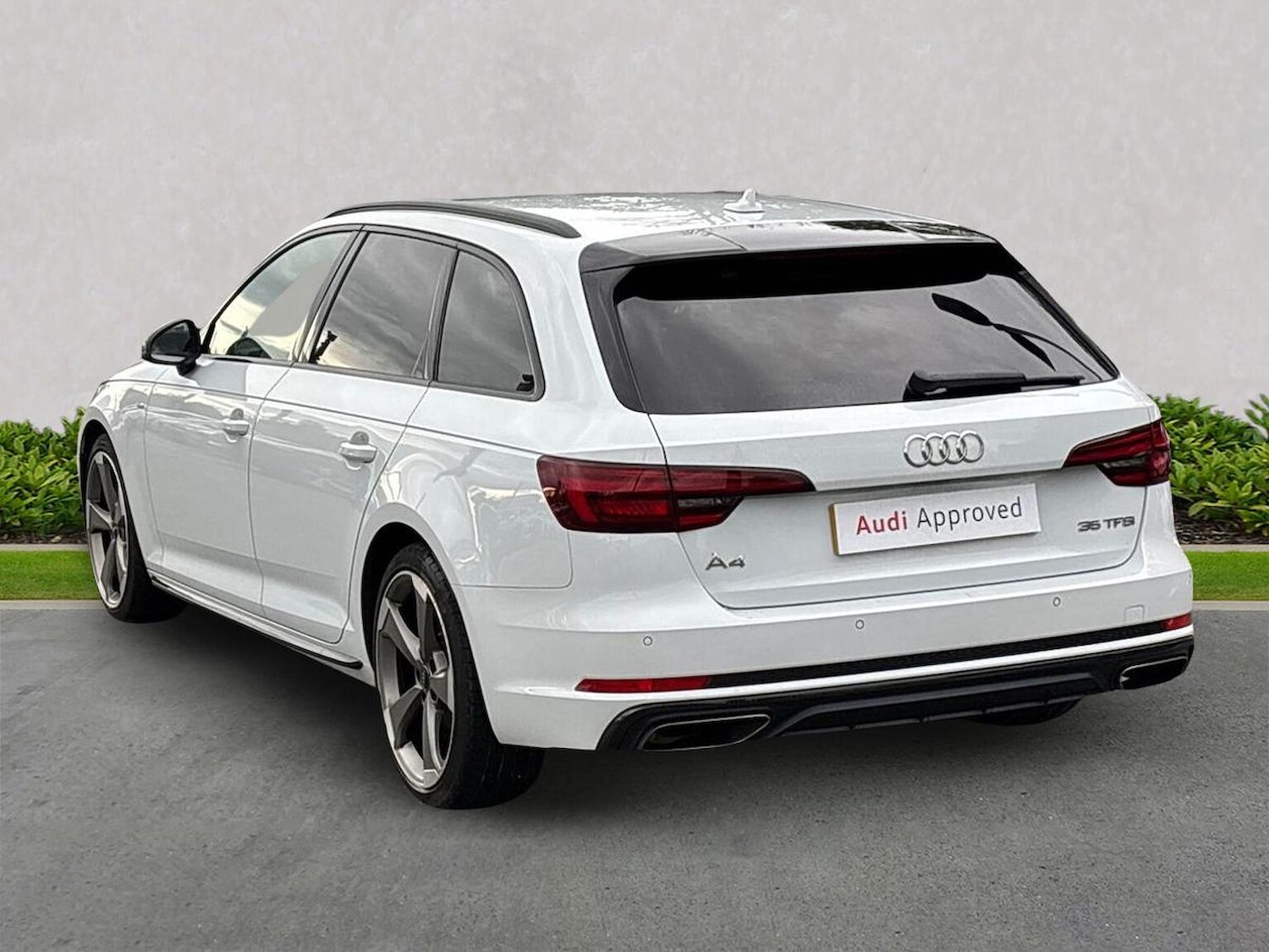 Used Audi A4 2019 for sale - 76198445: Photo 2