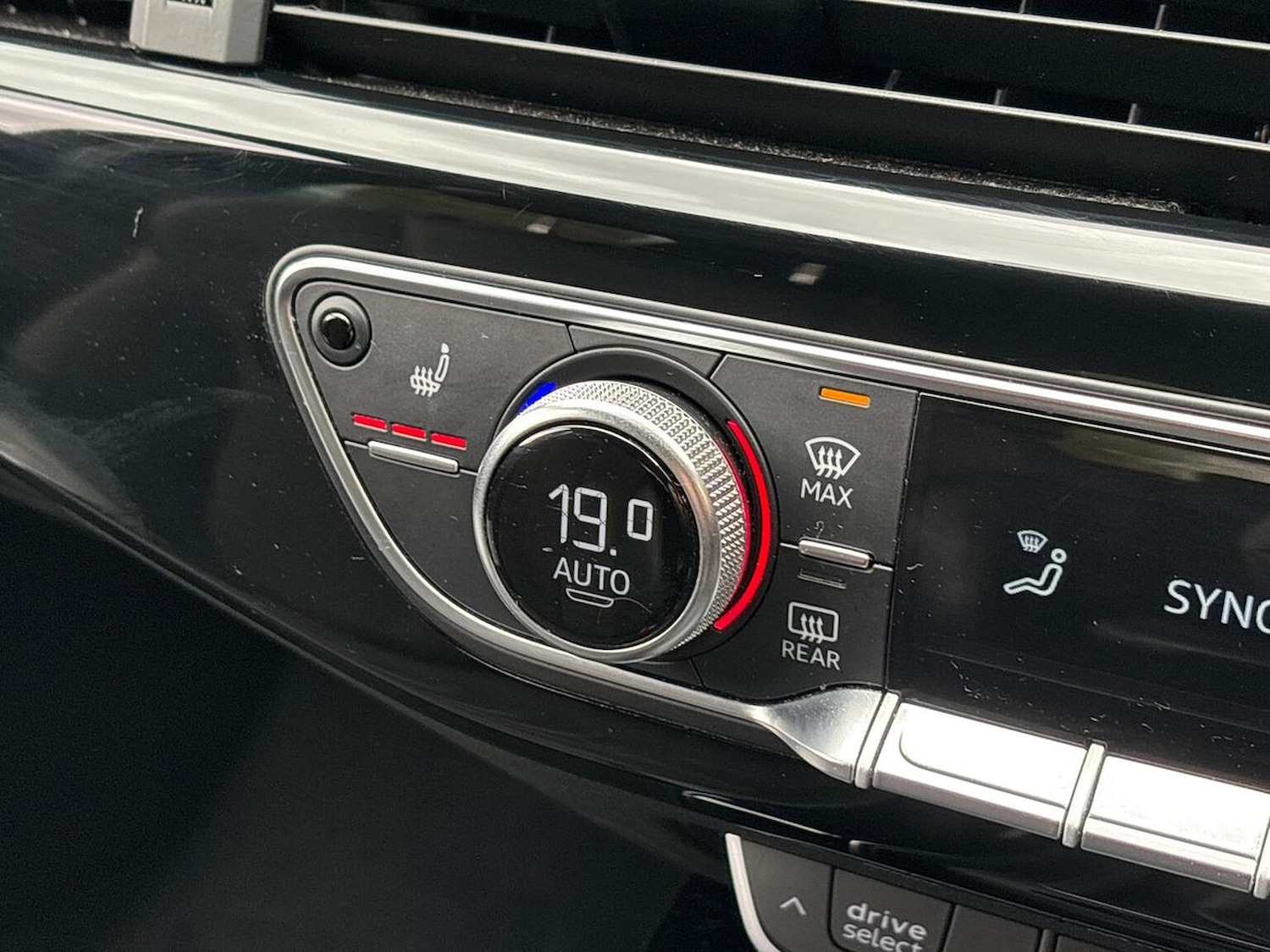 Used Audi A4 2019 for sale - 76198445: Photo 25