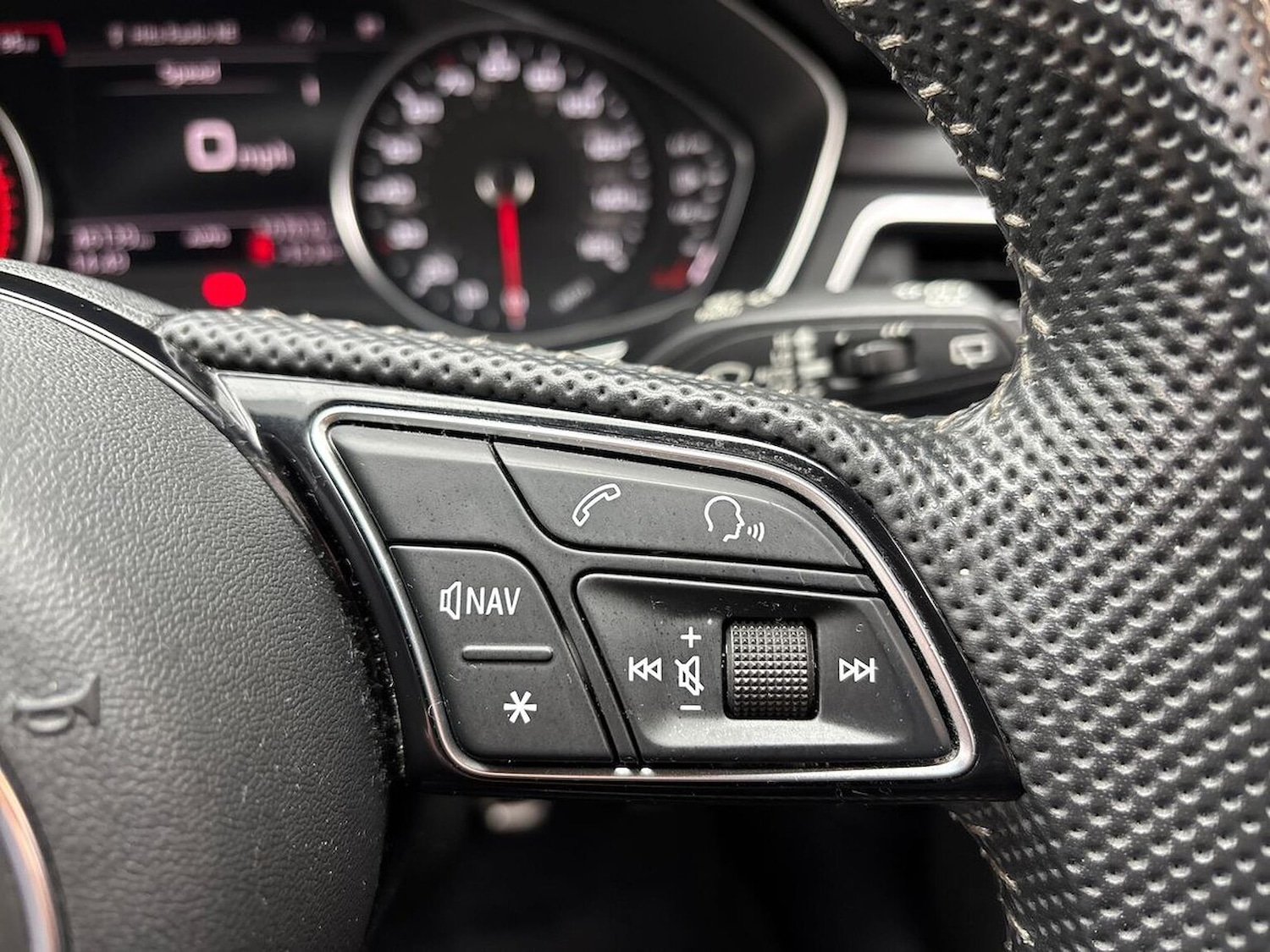 Used Audi A4 2019 for sale - 76198445: Photo 27