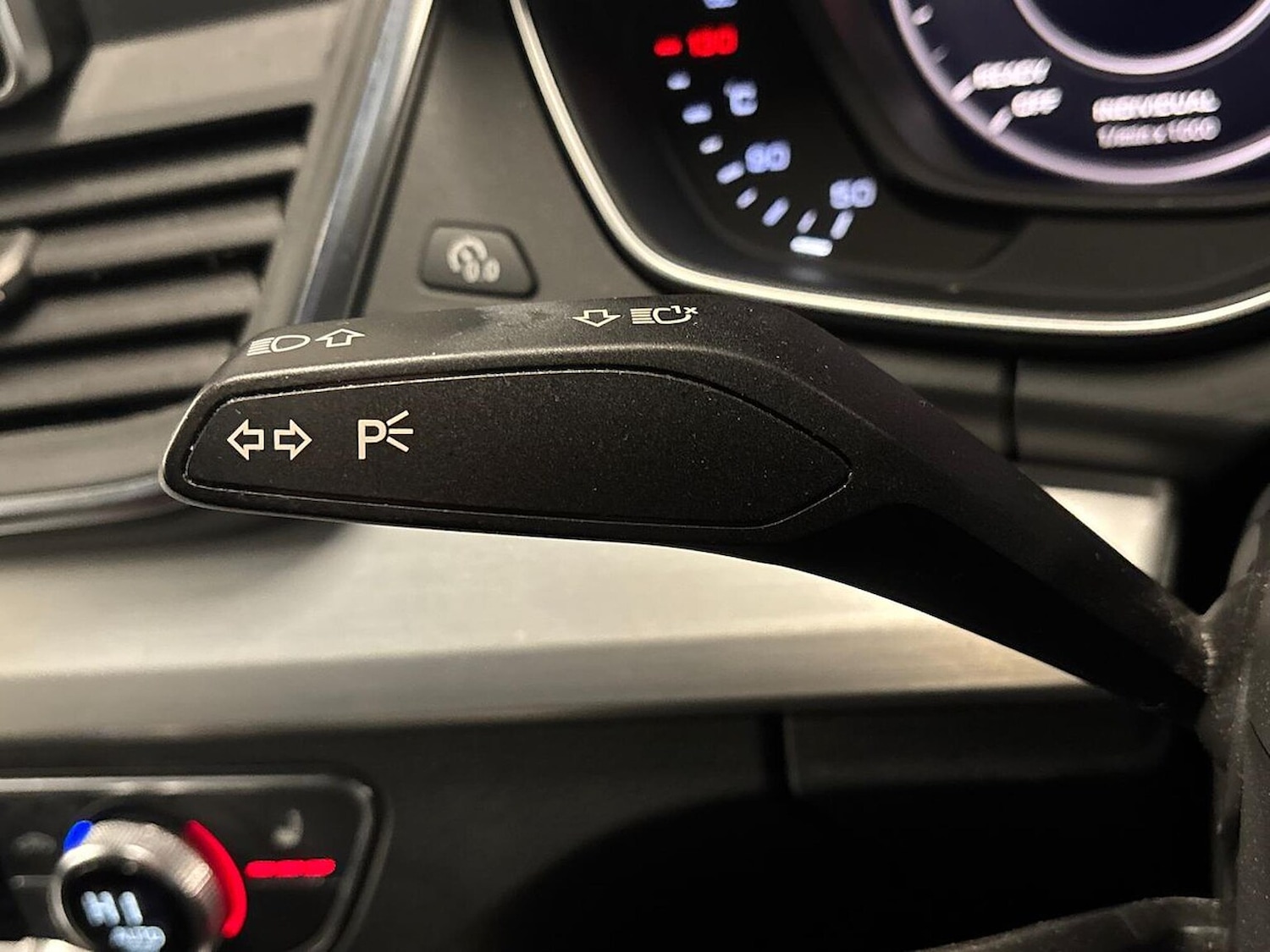 Used Audi Q5 2018 for sale - 76694594: Photo 28