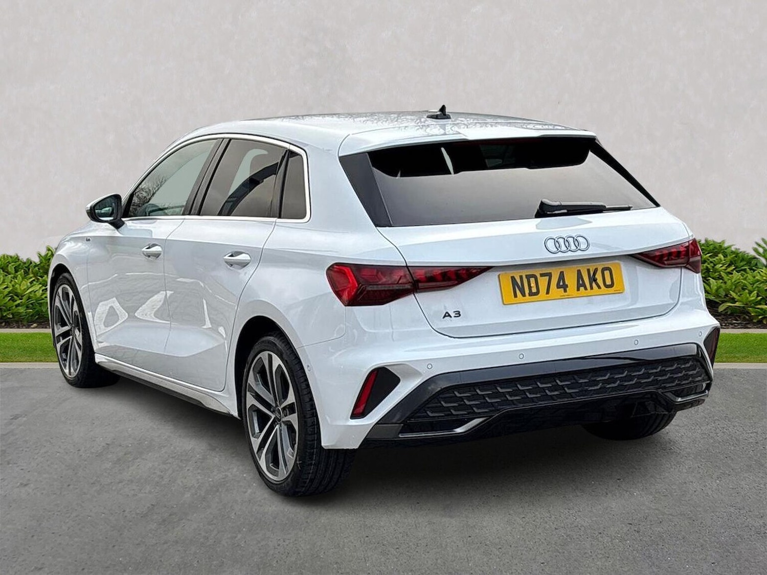 Used Audi A3 2025 for sale - 76375000: Photo 2