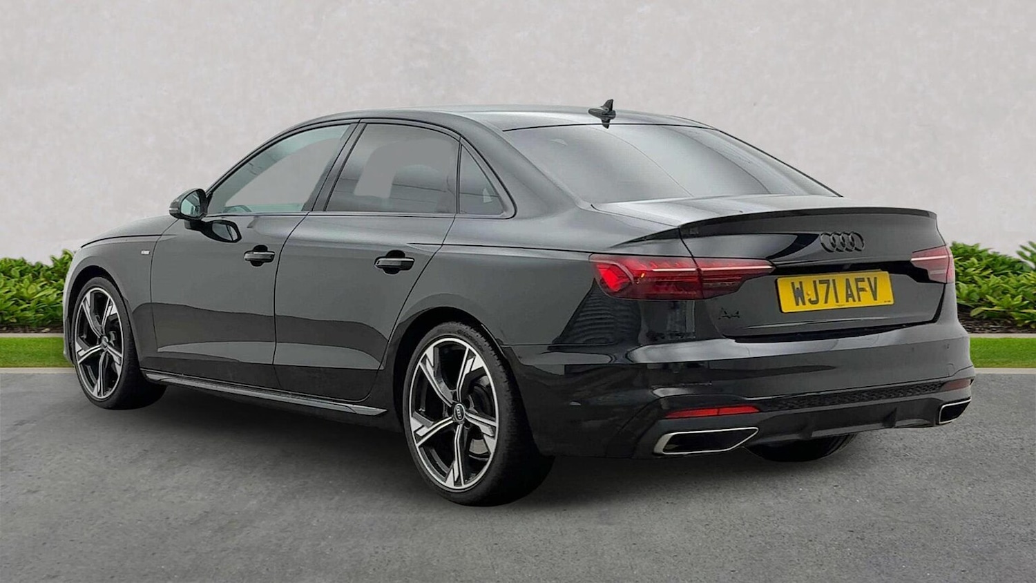 Used Audi A4 2021 for sale - 76911270: Photo 2