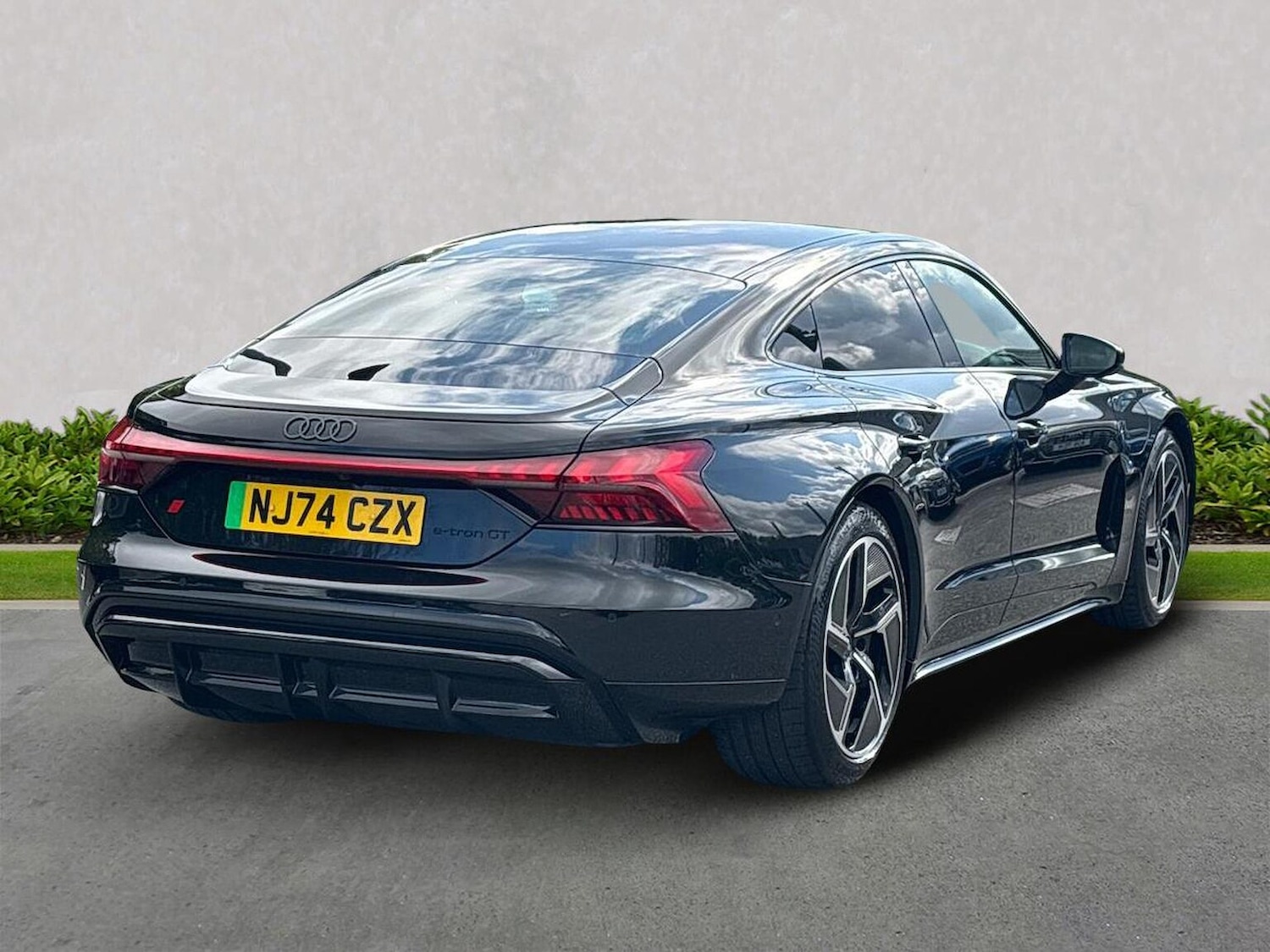 Used Audi e-tron GT 2024 for sale - 76159570: Photo 18