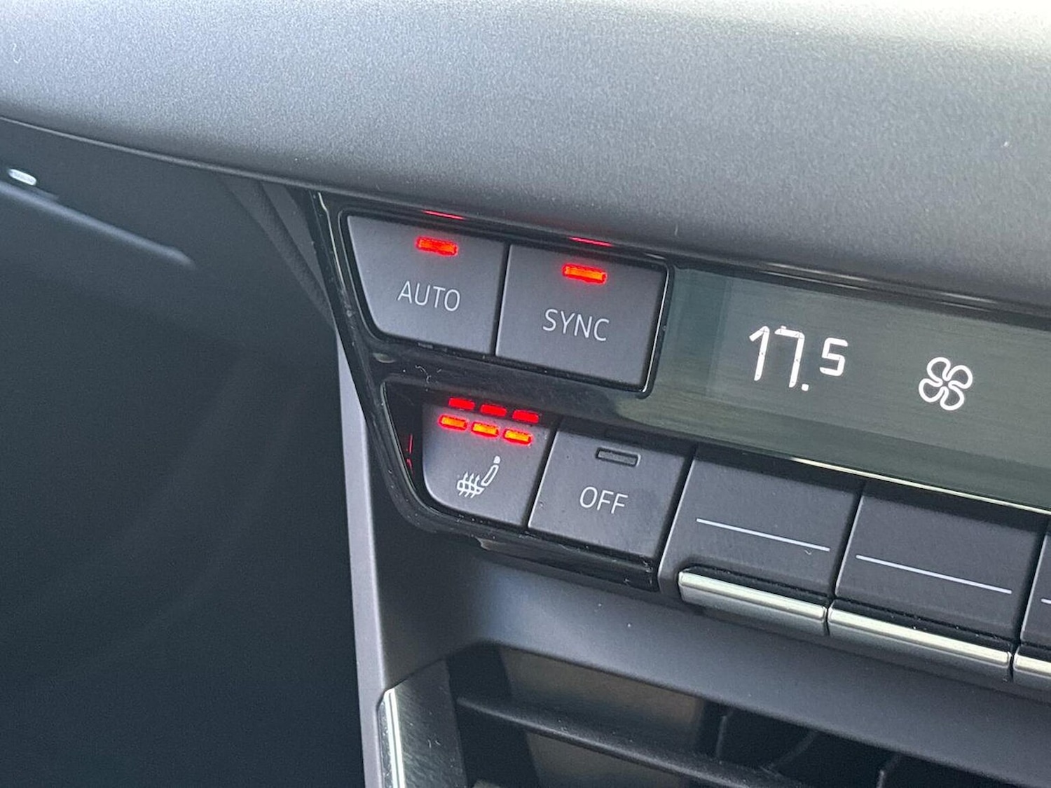 Used Audi e-tron GT 2024 for sale - 76159570: Photo 25