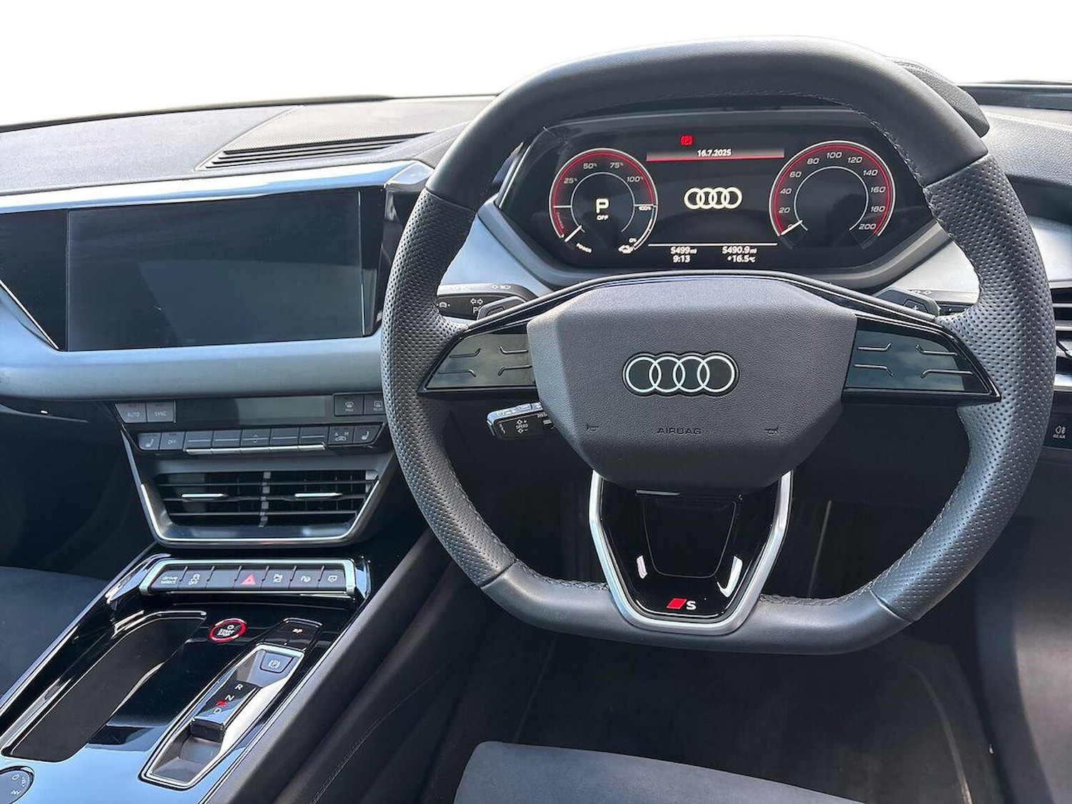 Used Audi e-tron GT 2024 for sale - 76159570: Photo 9