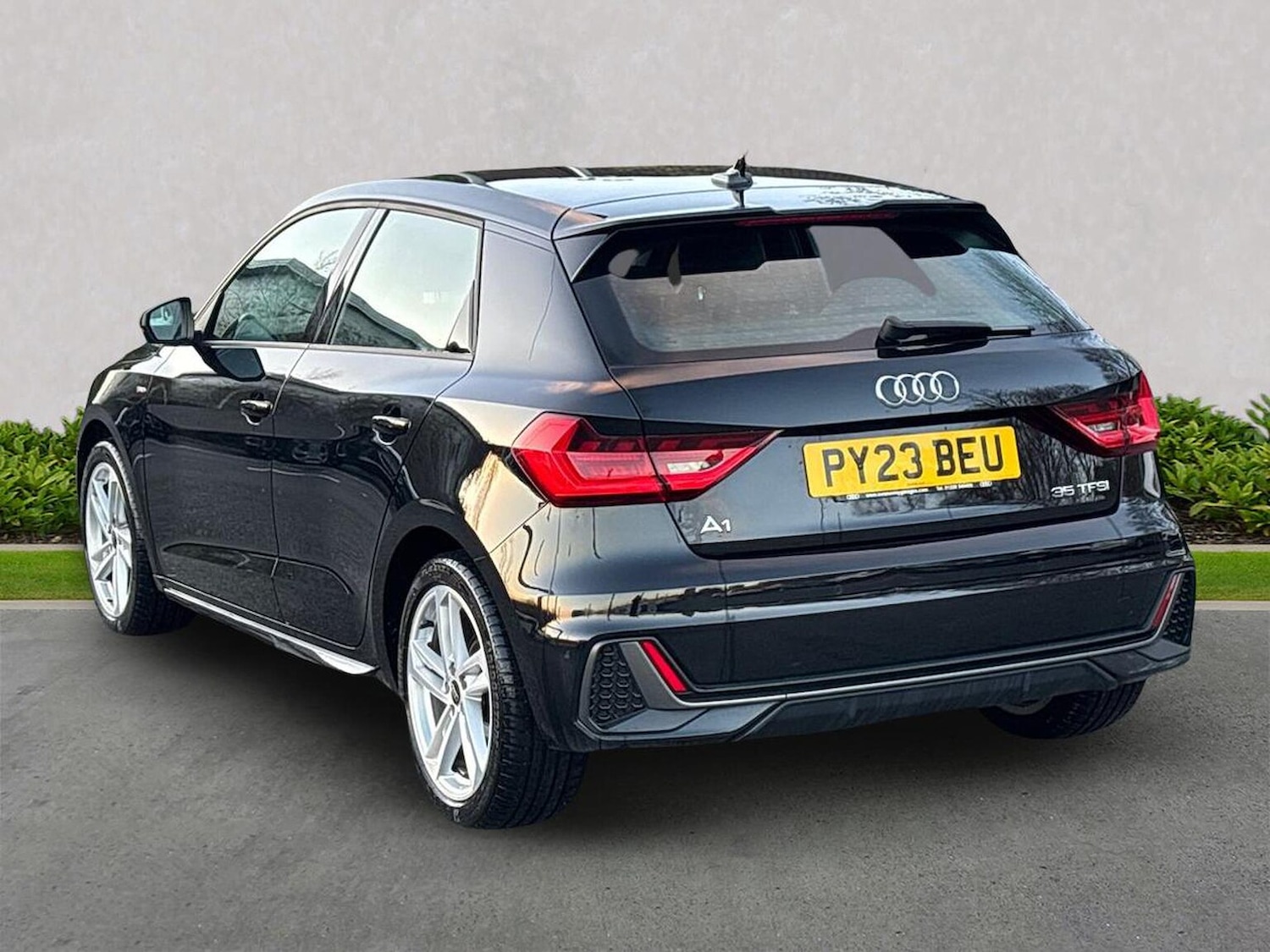 Used Audi A1 2023 for sale - 77492372: Photo 2
