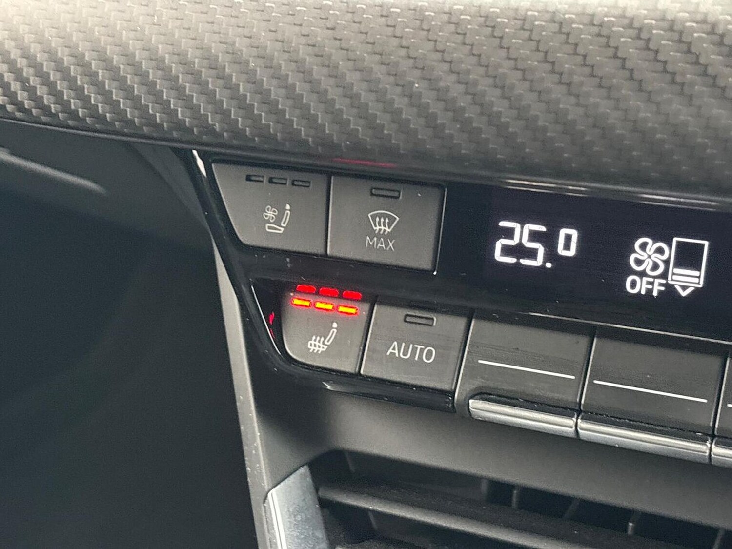 Used Audi RS e-tron GT 2023 for sale - 77688031: Photo 25