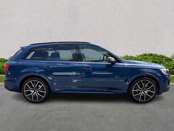 Used Audi Q7 2025 for sale - 75435469: Photo