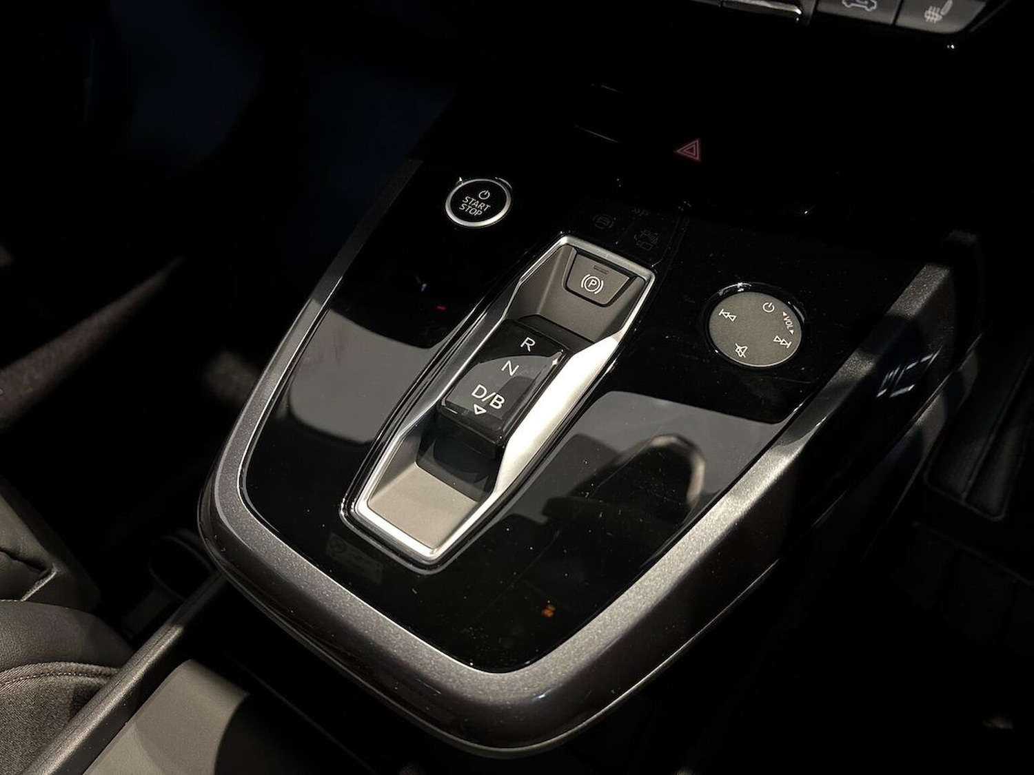 Used Audi Q4 e-tron 2025 for sale - 76699506: Photo 13