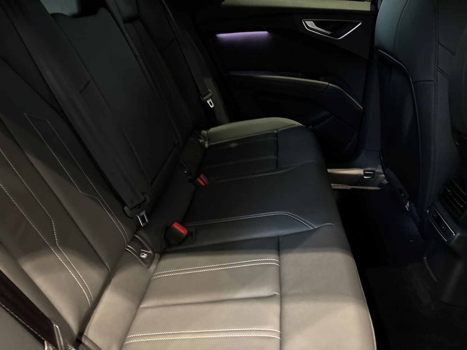 Used Audi Q4 e-tron 2025 for sale - 76699506: Photo 16