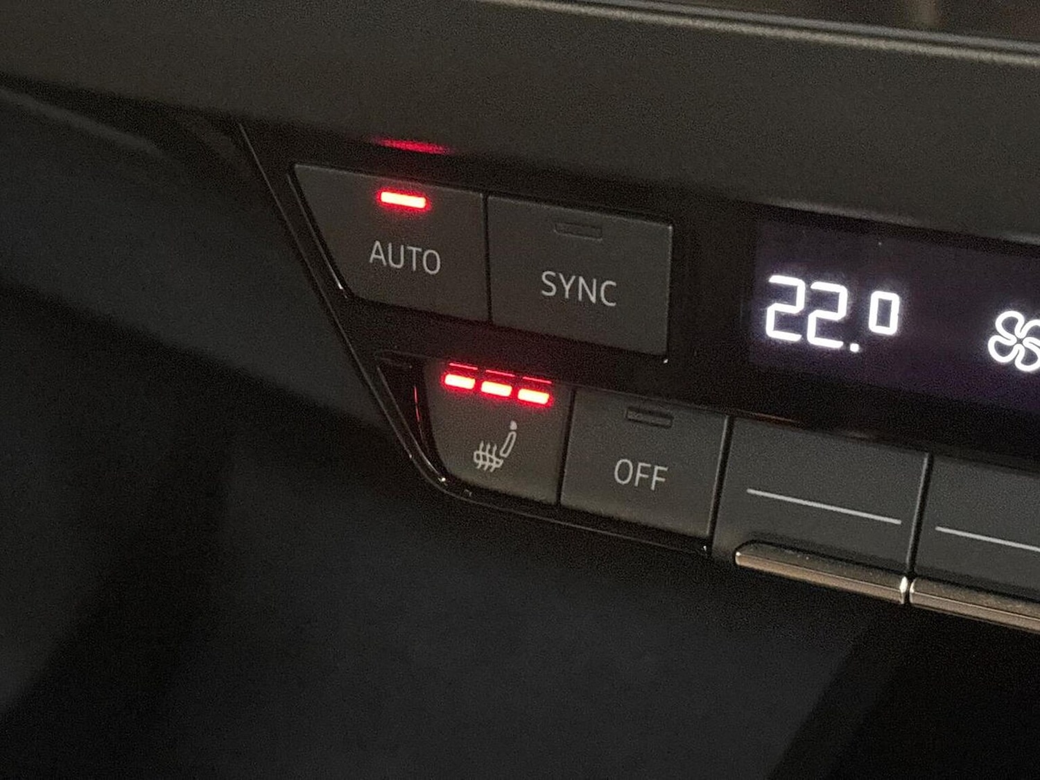 Used Audi Q4 e-tron 2025 for sale - 76699506: Photo 25