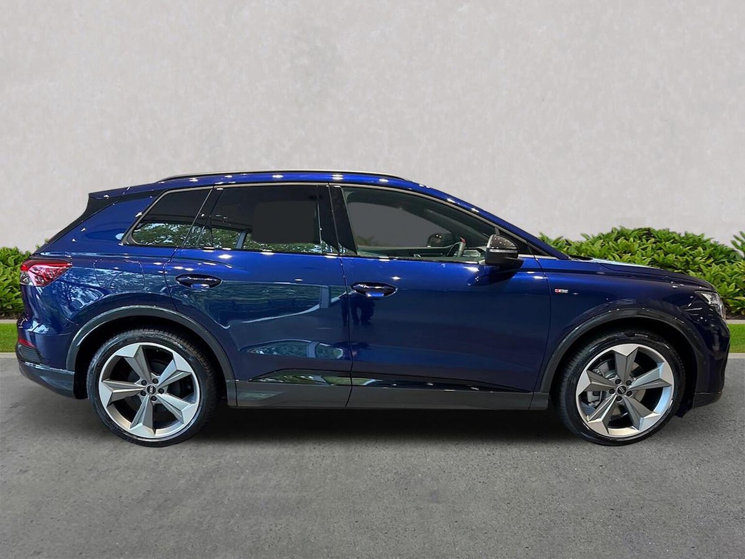 Used Audi Q4 e-tron 2025 for sale - 76699506: Photo 3