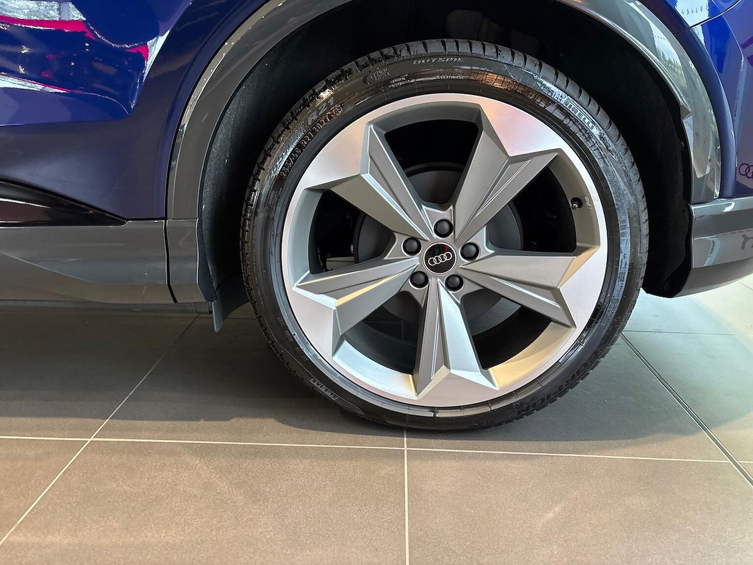 Used Audi Q4 e-tron 2025 for sale - 76699506: Photo 6