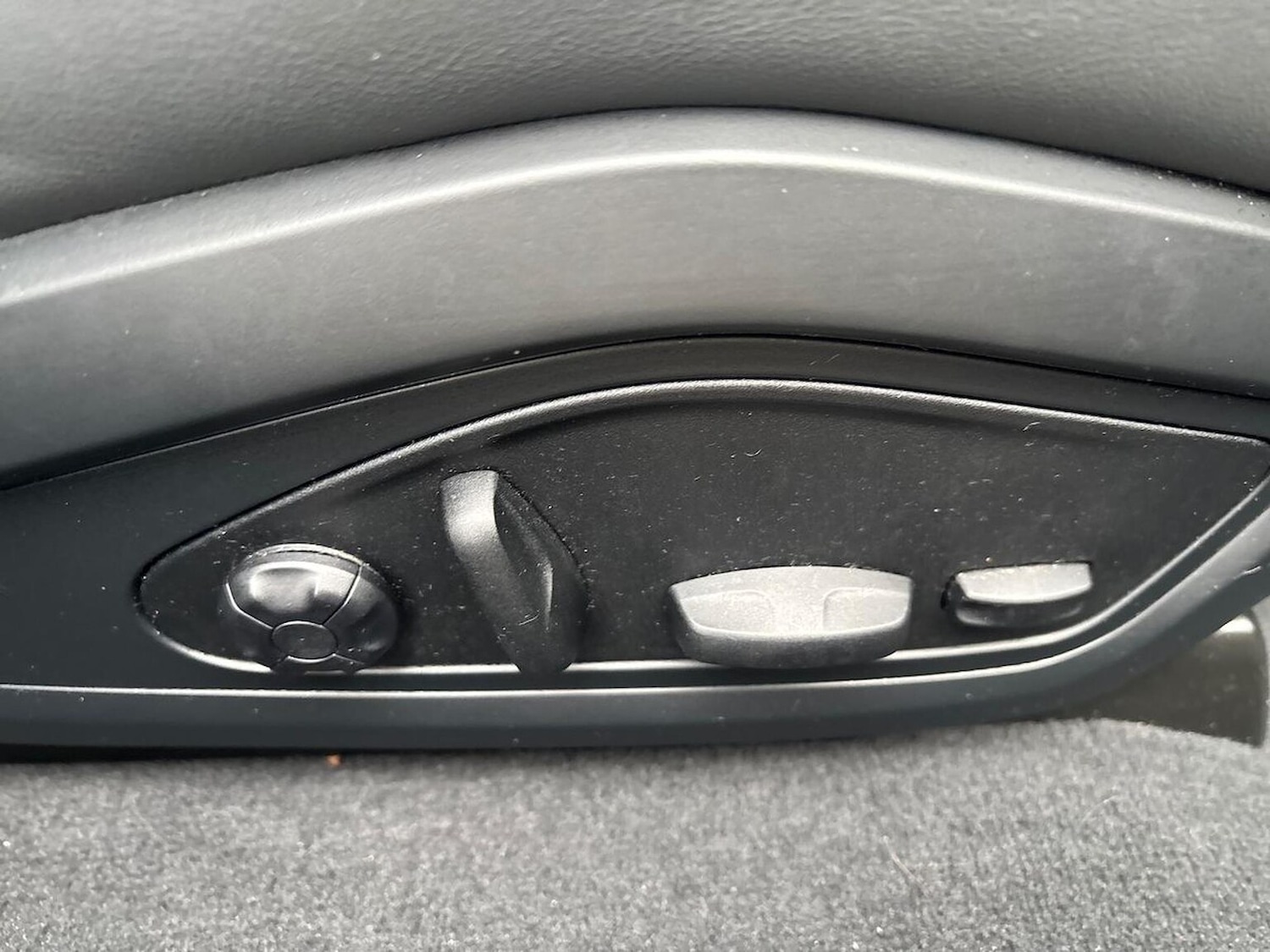 Used Audi RS e-tron GT 2023 for sale - 77688007: Photo 30