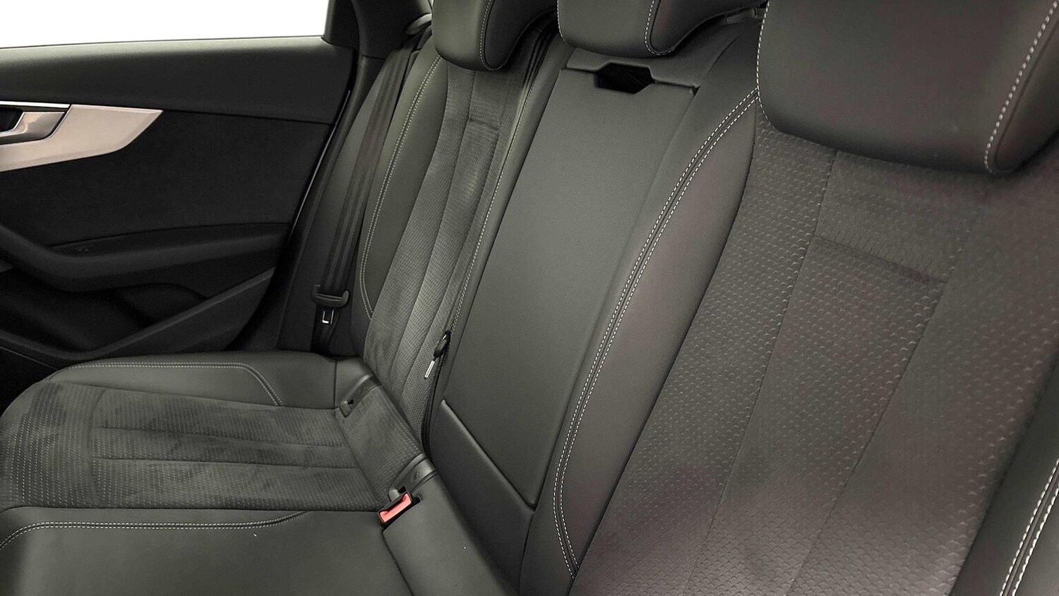 Used Audi A4 2023 for sale - 76970015: Photo 7