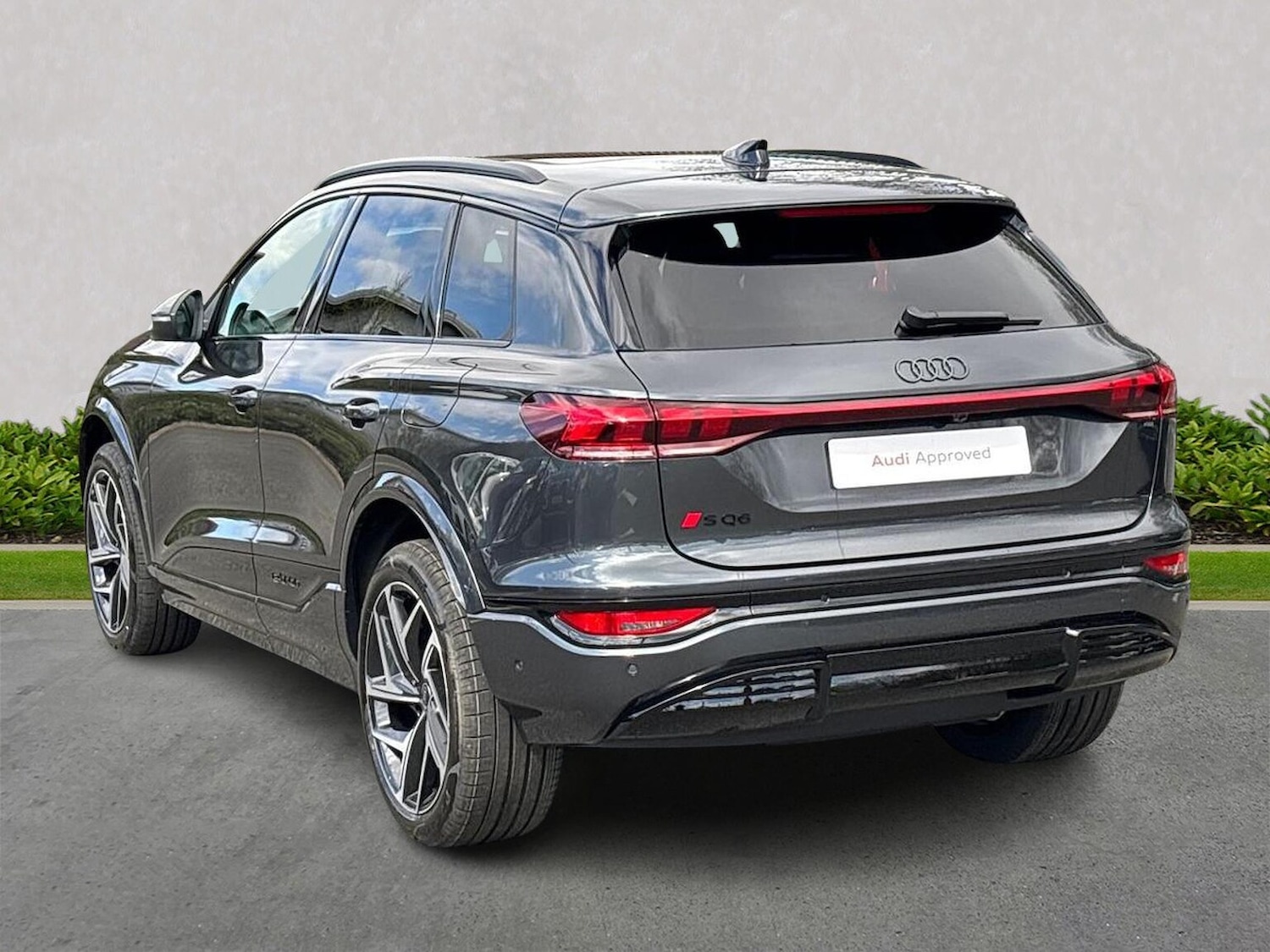 Used Audi Q6 e-tron 2025 for sale - 76165046: Photo 2
